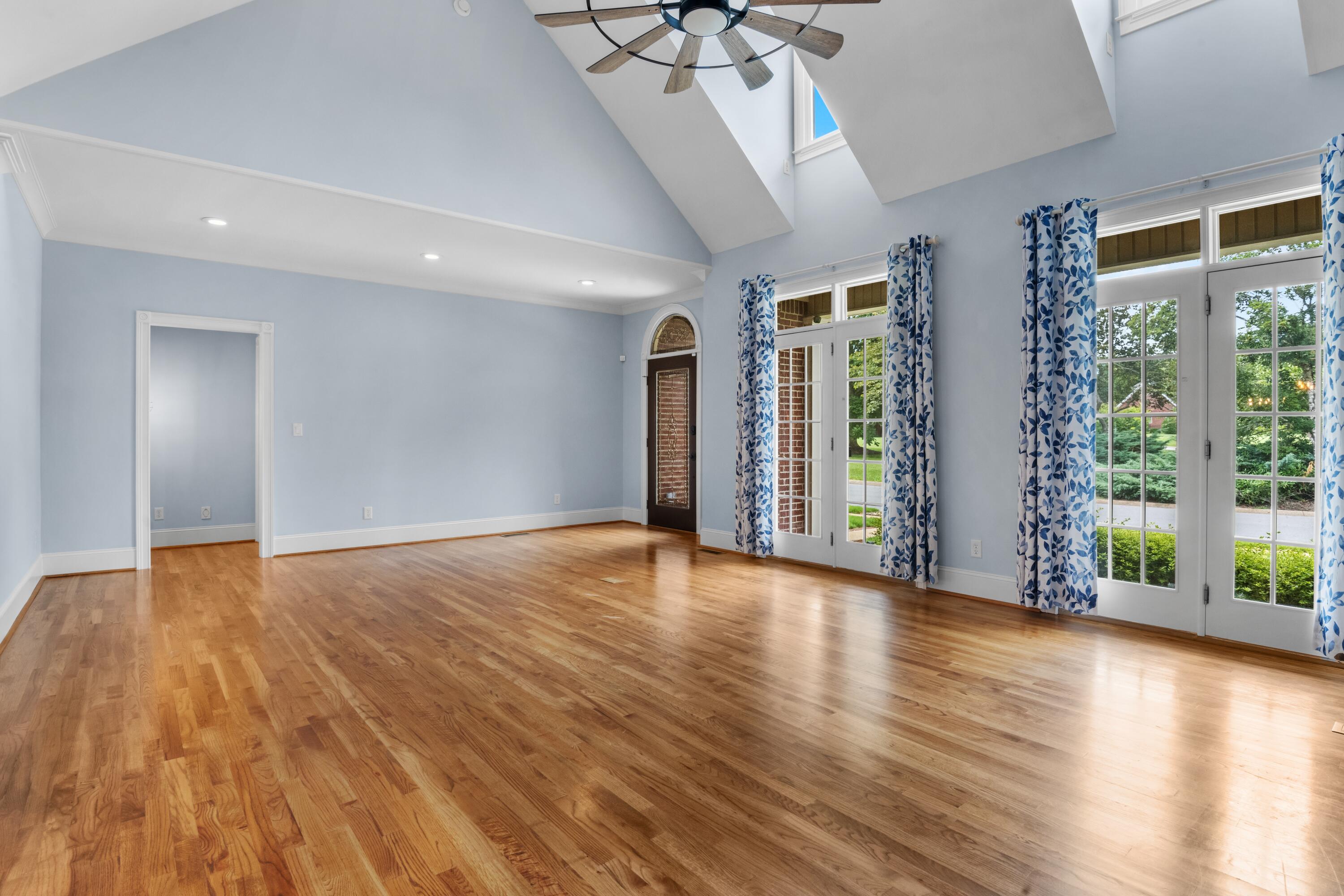 7472 Miss Madison Way