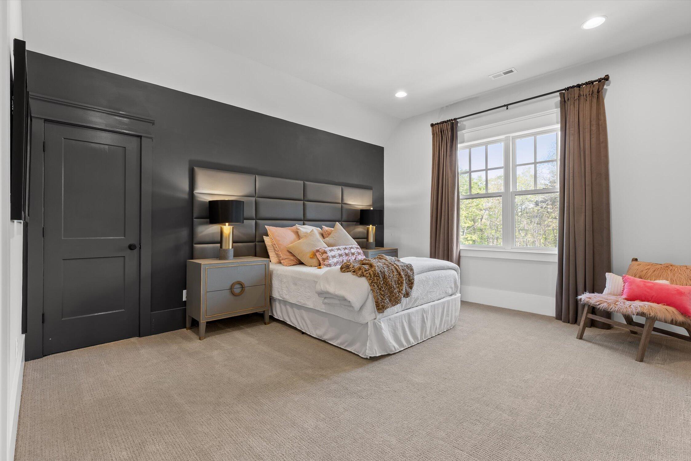 6517 Polly Lane