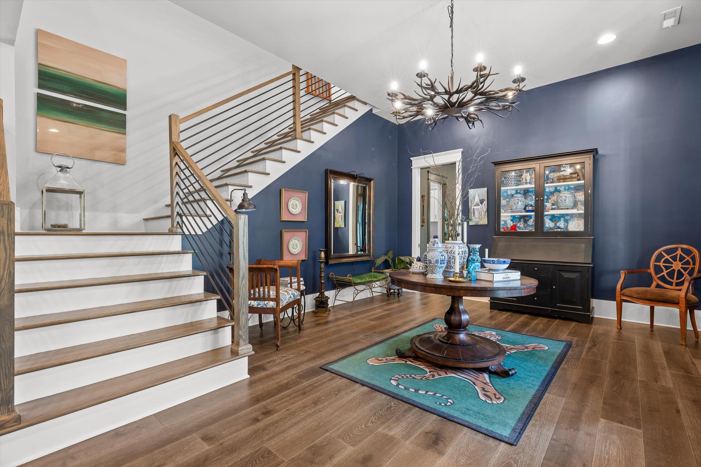 6517 Polly Lane