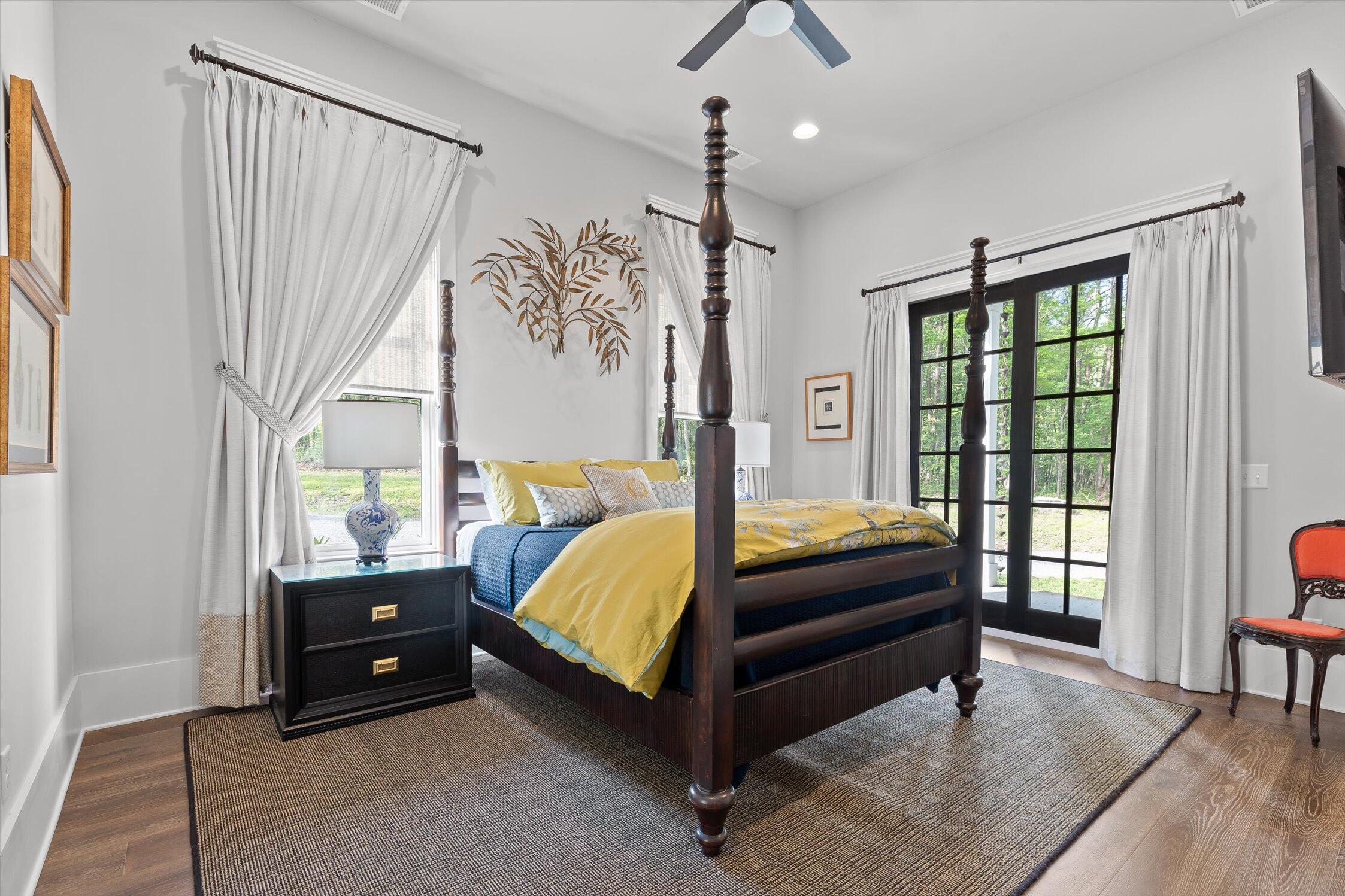 6517 Polly Lane