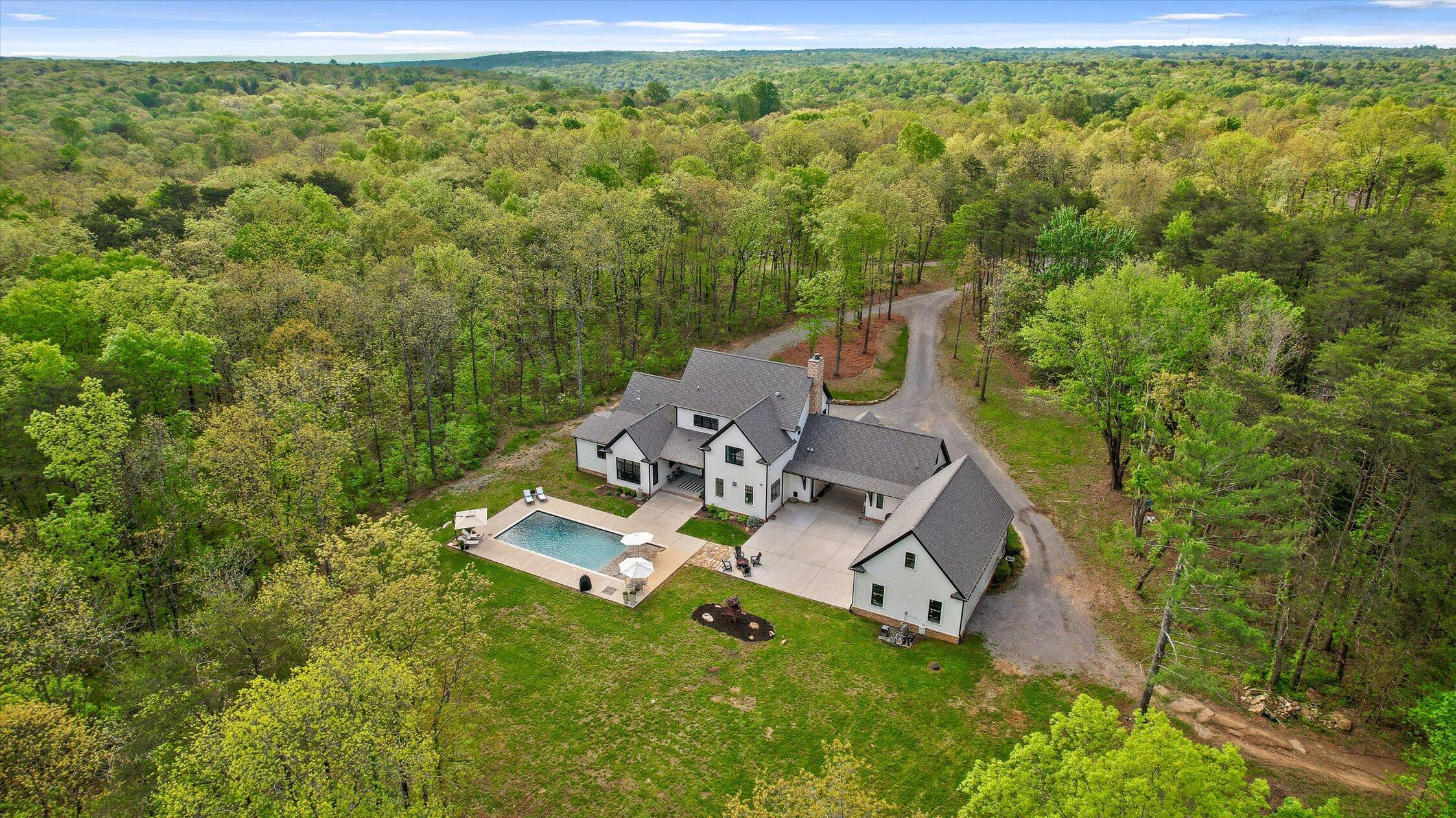 6517 Polly Lane