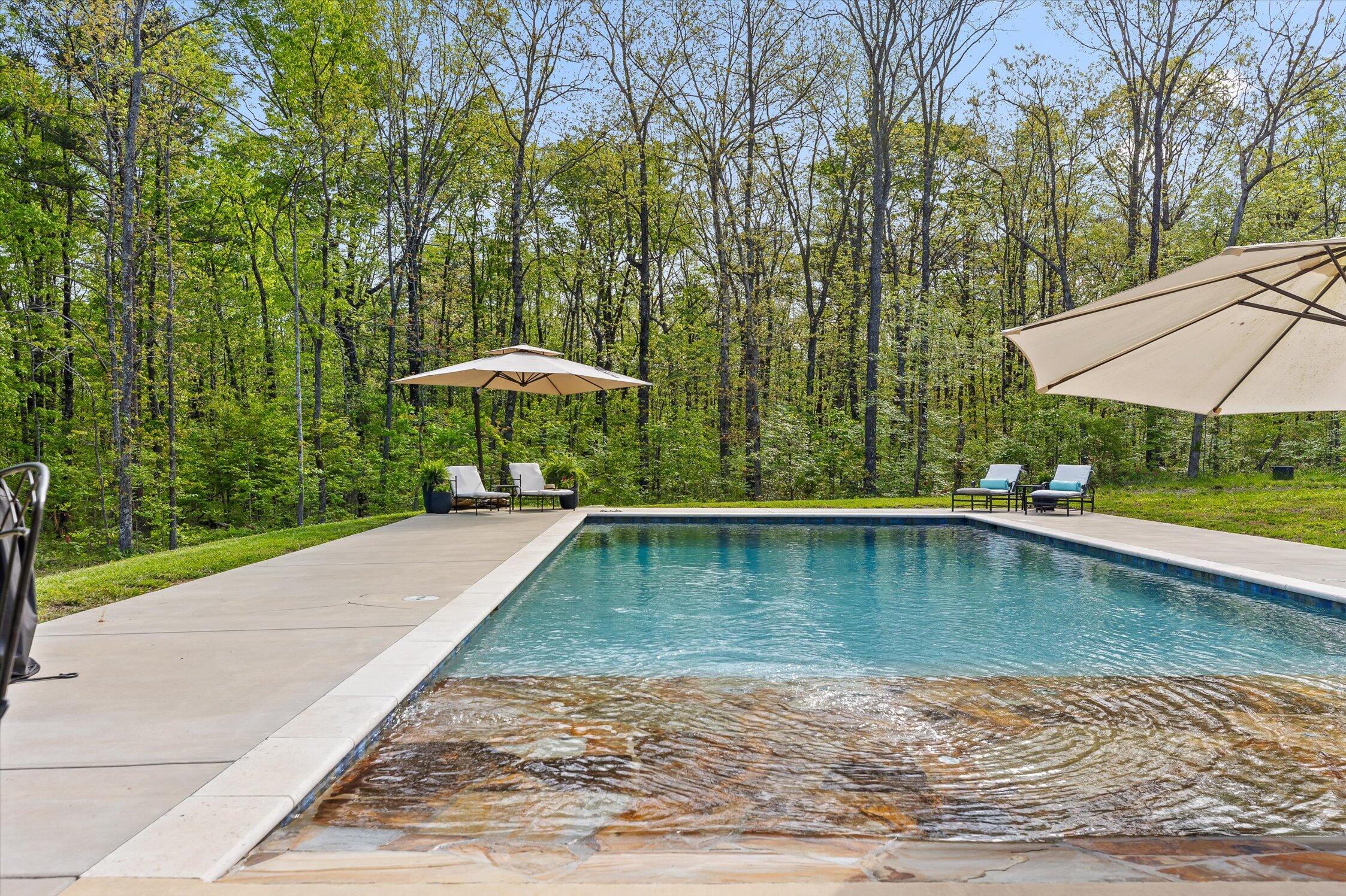 6517 Polly Lane