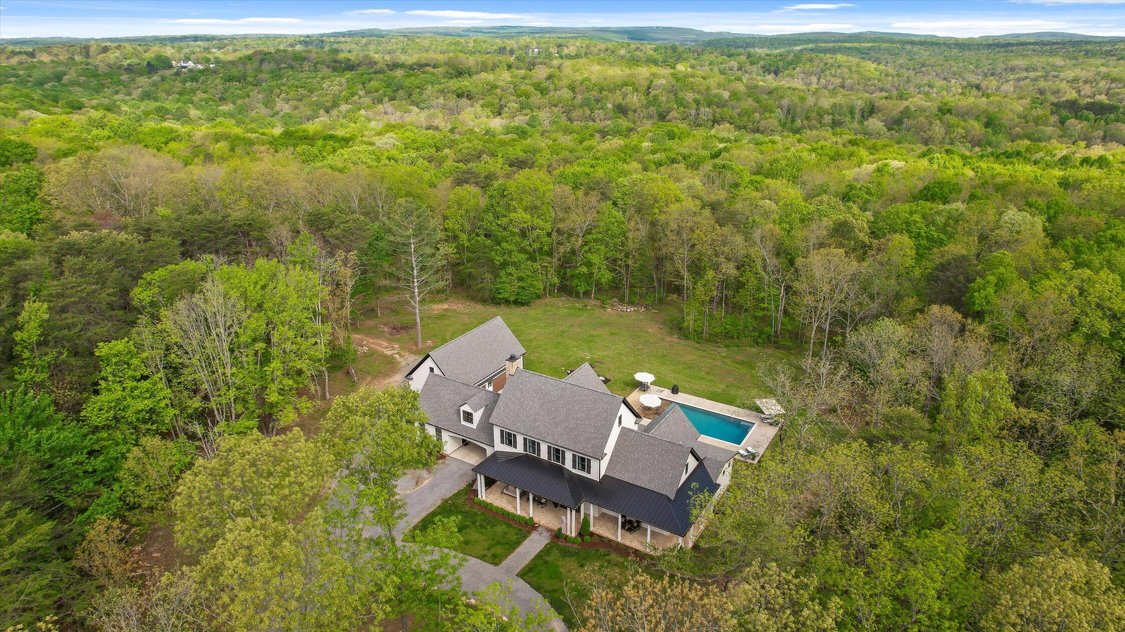 6517 Polly Lane