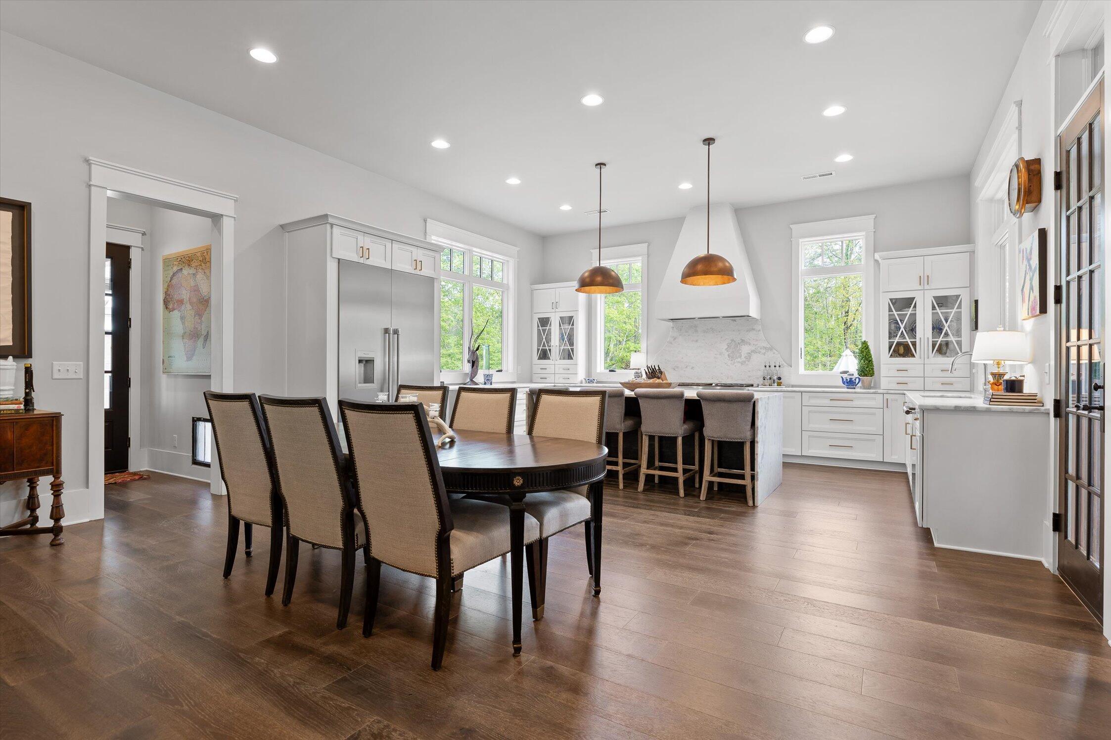 6517 Polly Lane