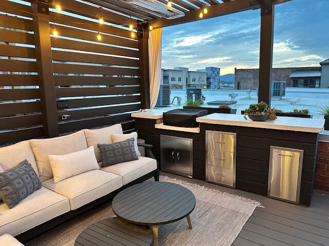 55 E Main Street, #208