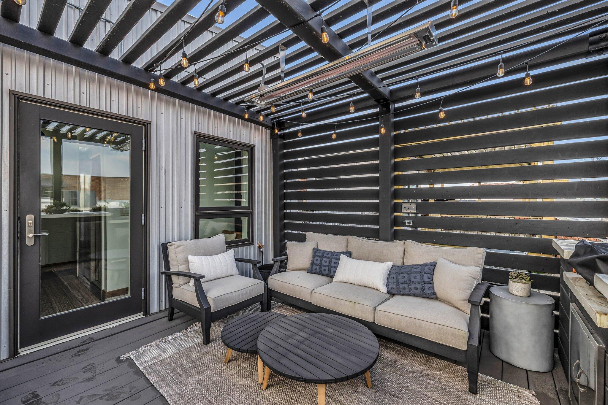 55 E Main Street, #208