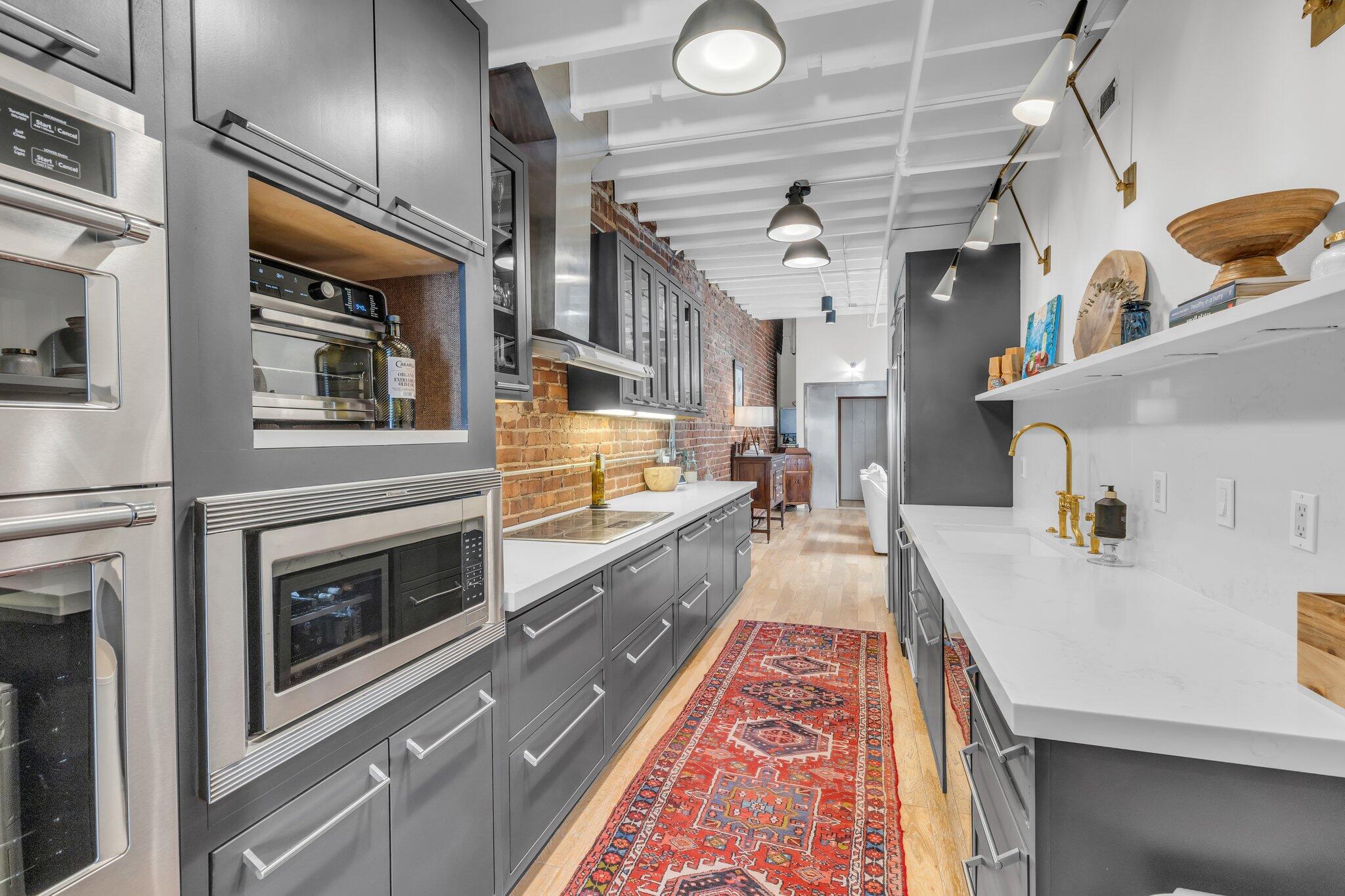 55 E Main Street, #208