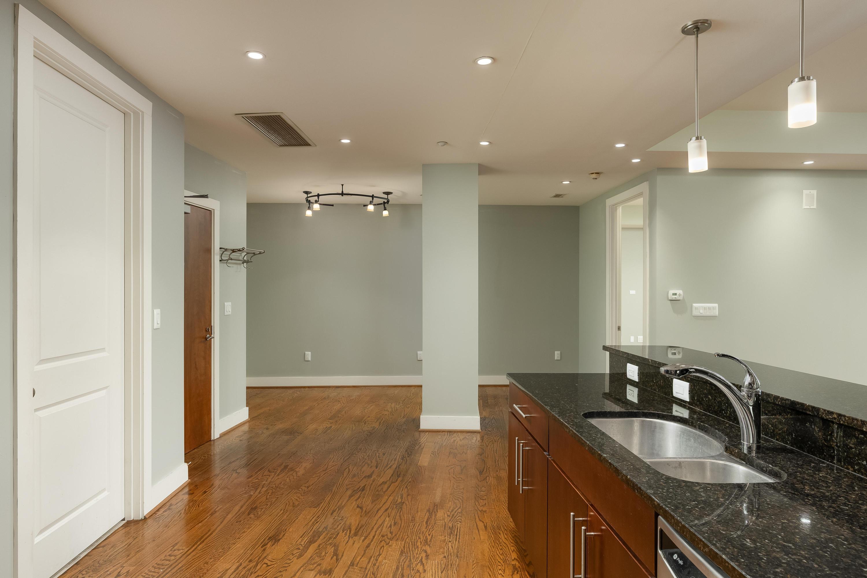 4 Cherokee Boulevard, #222