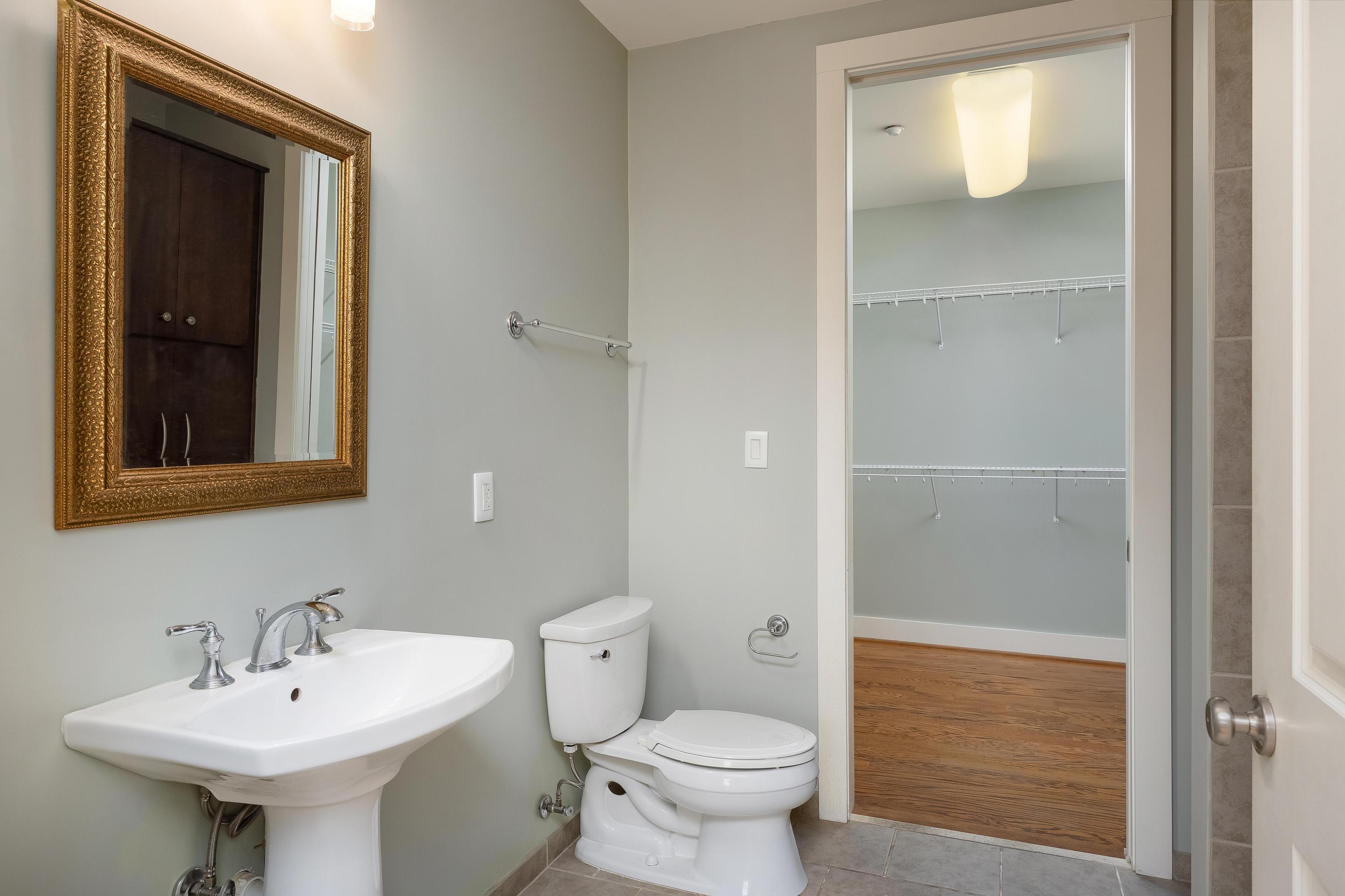 4 Cherokee Boulevard, #222