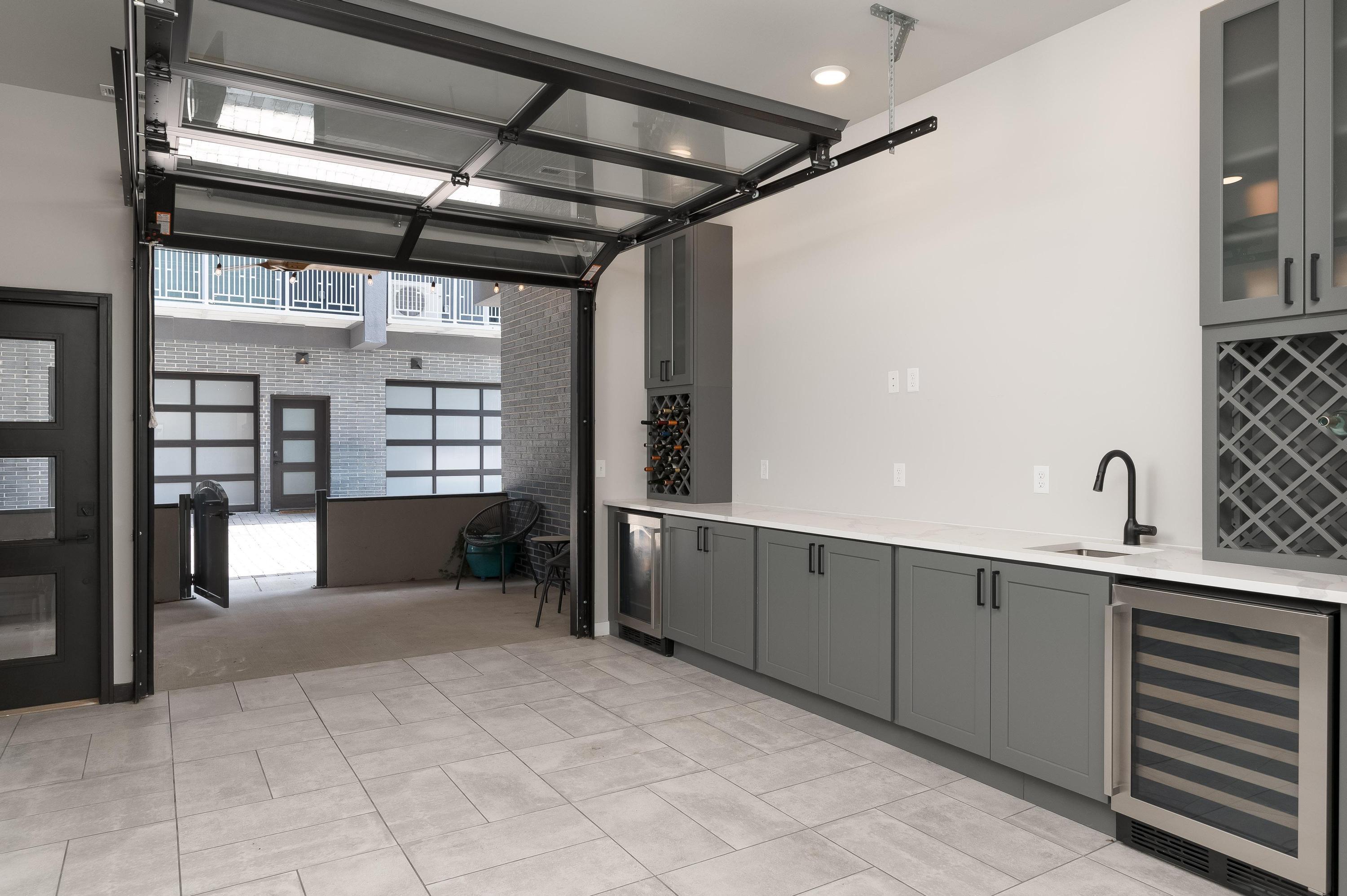 1505 Jefferson Street, 103