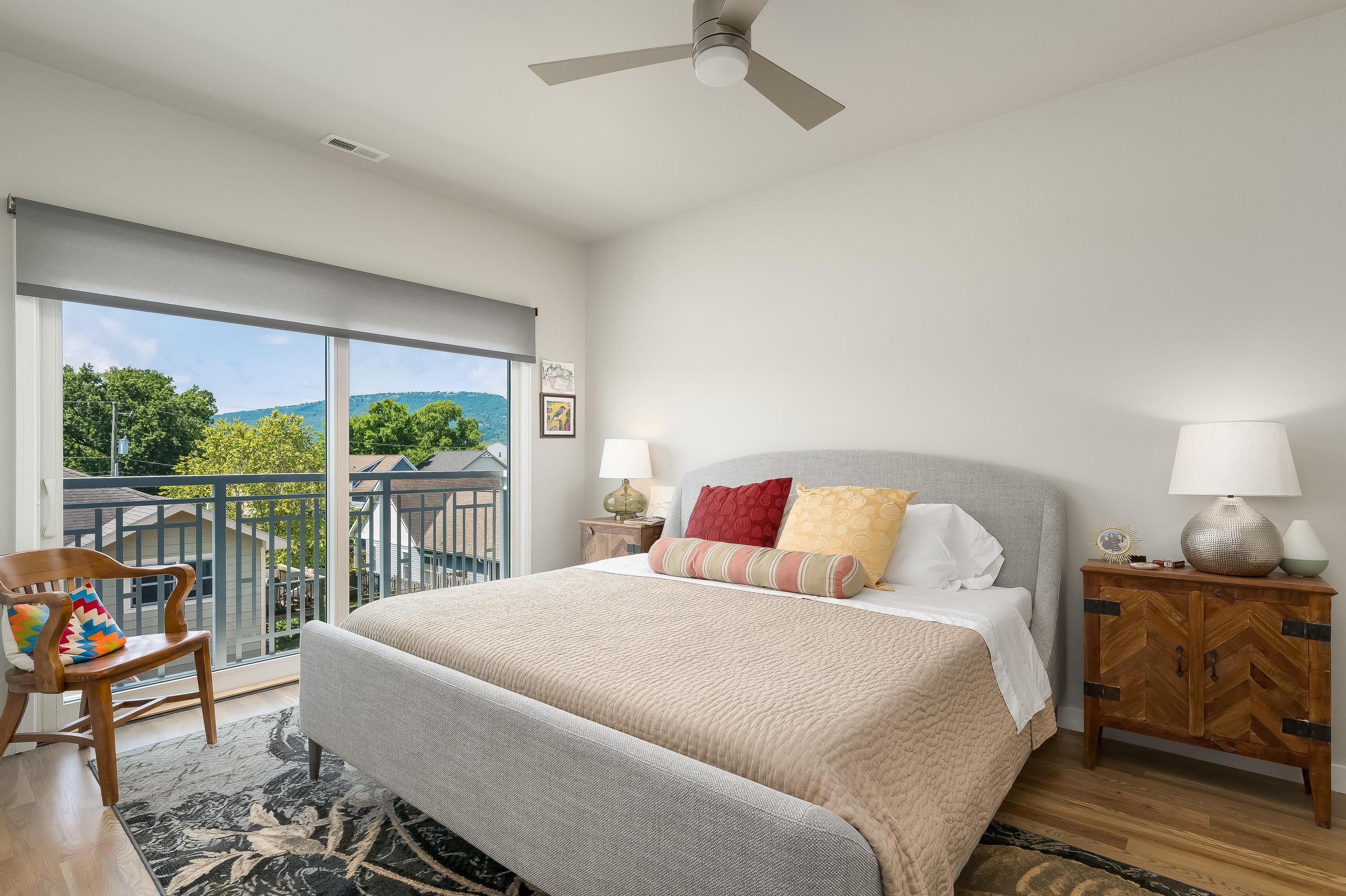 1505 Jefferson Street, 103