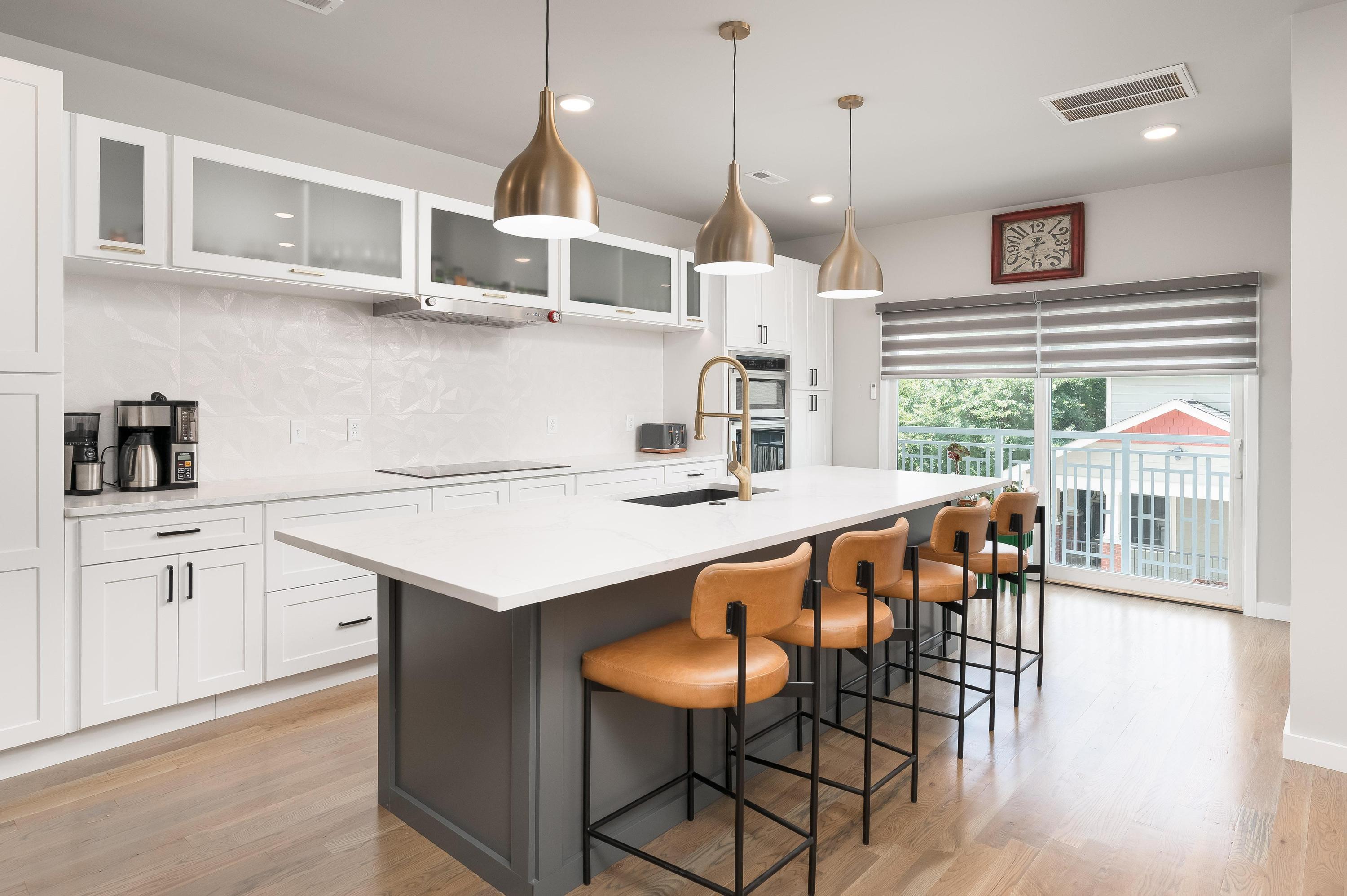 1505 Jefferson Street, 103