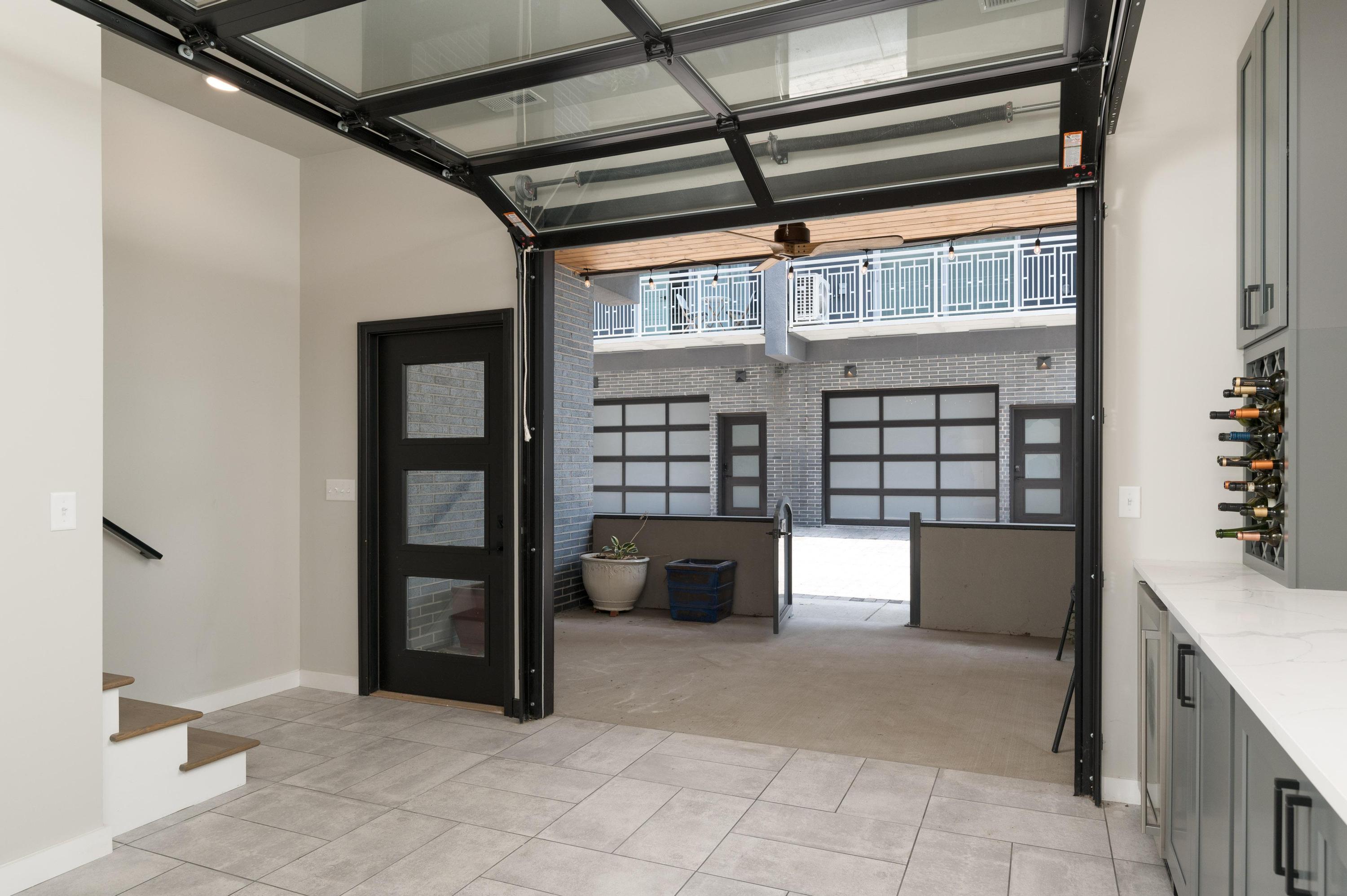 1505 Jefferson Street, 103