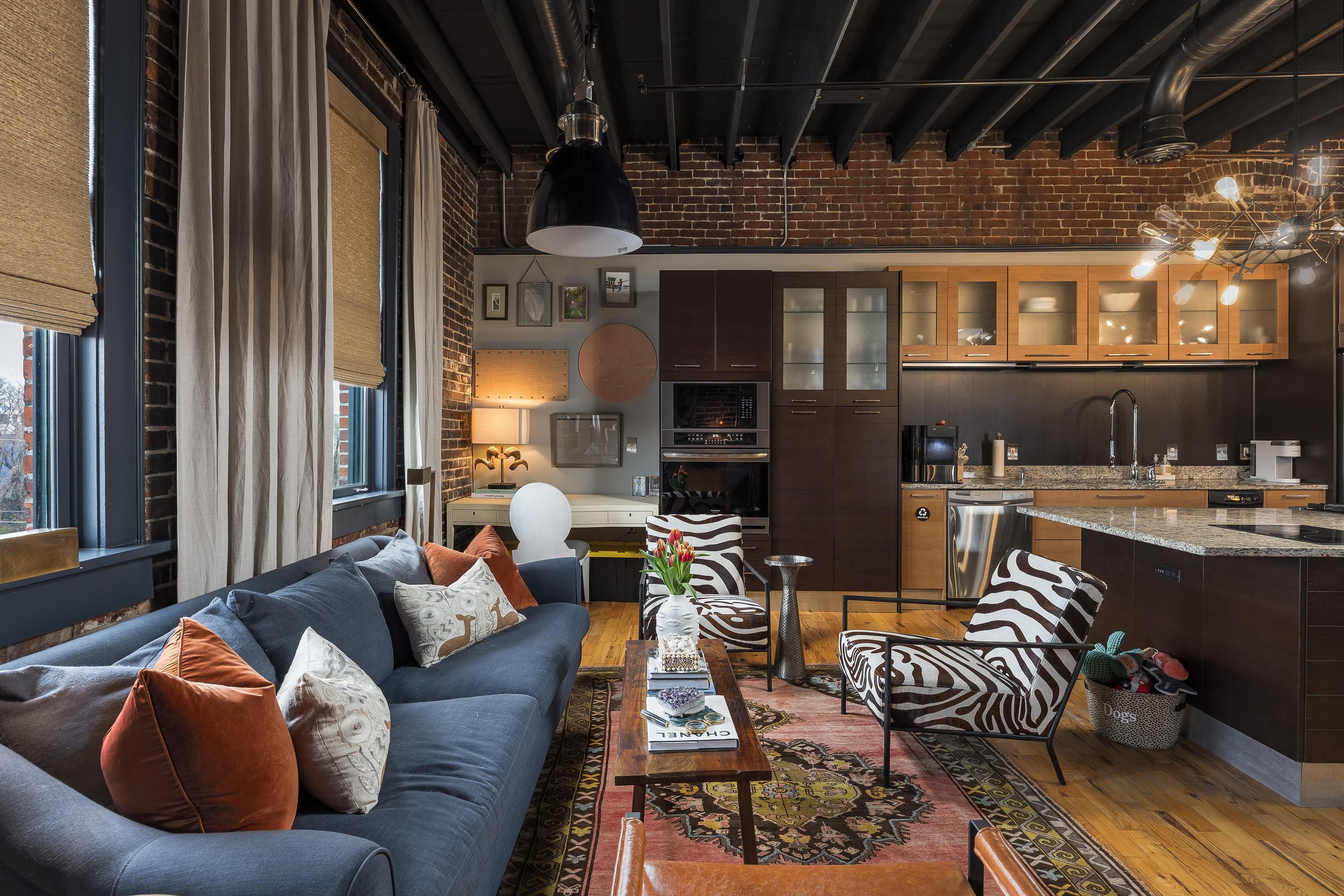 55 E Main Street, 304