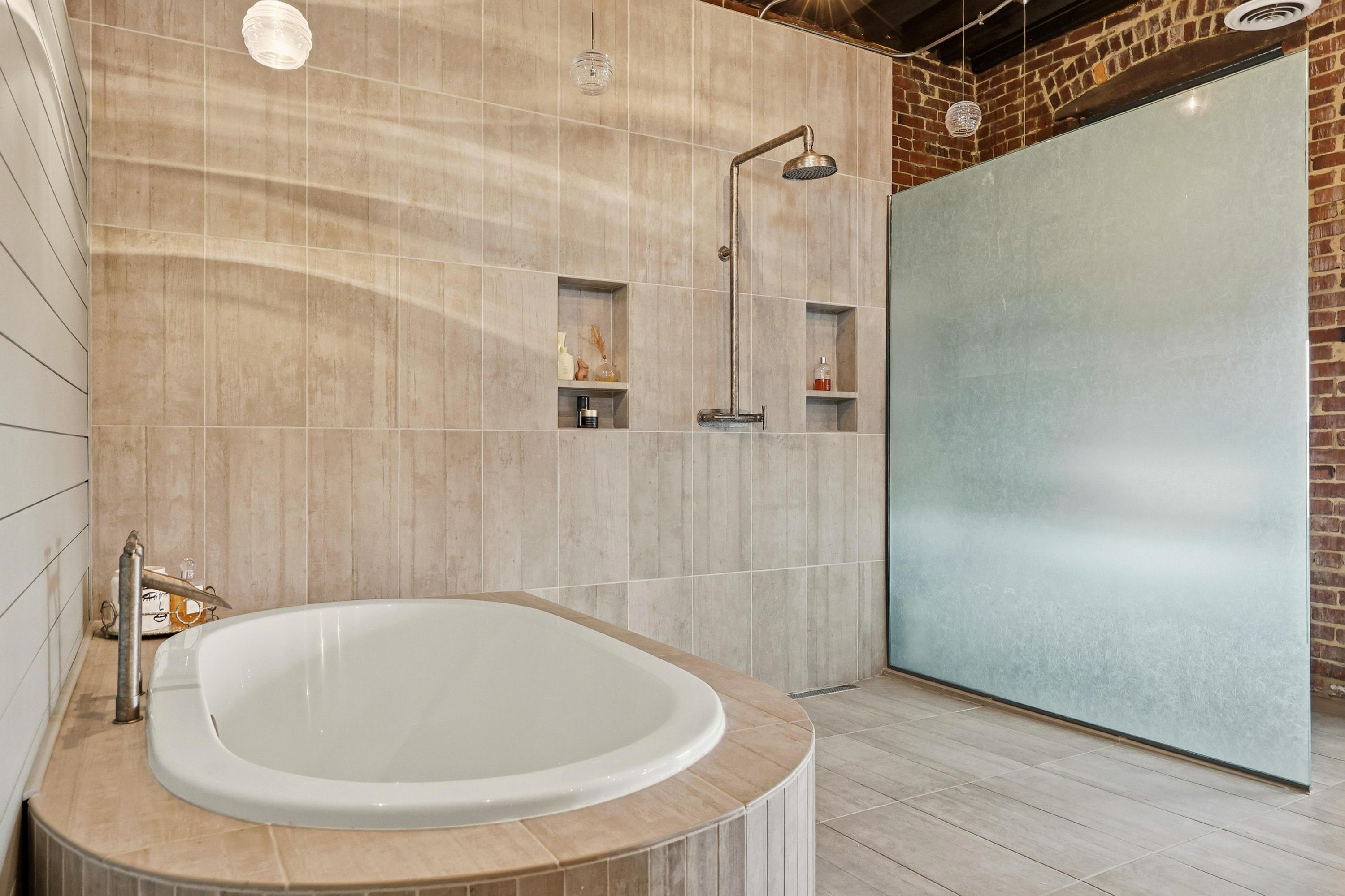 55 E Main Street, 304