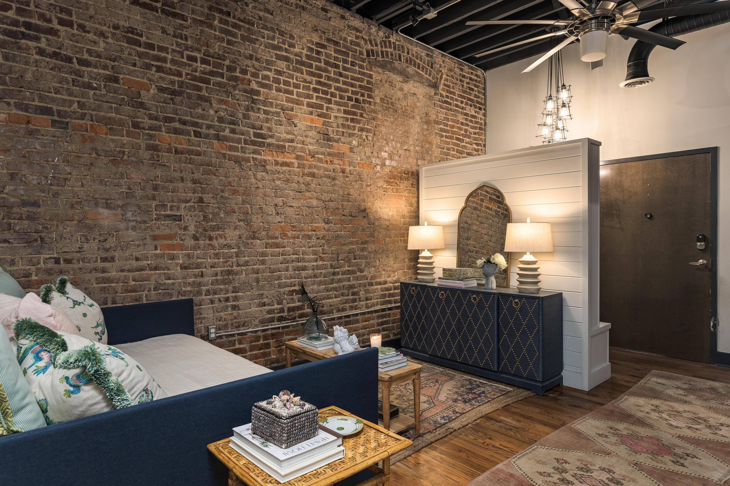 55 E Main Street, 304