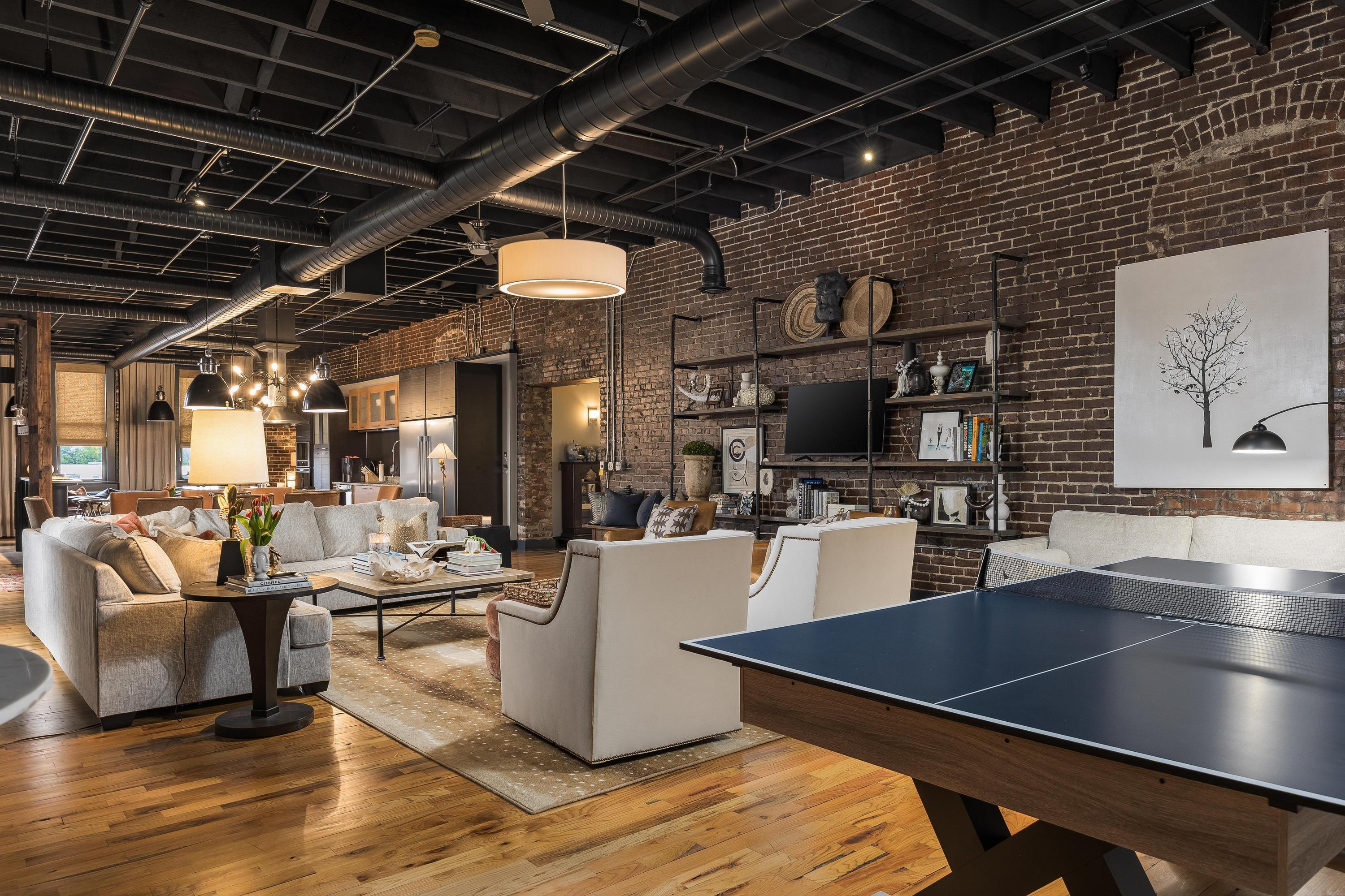 55 E Main Street, 304