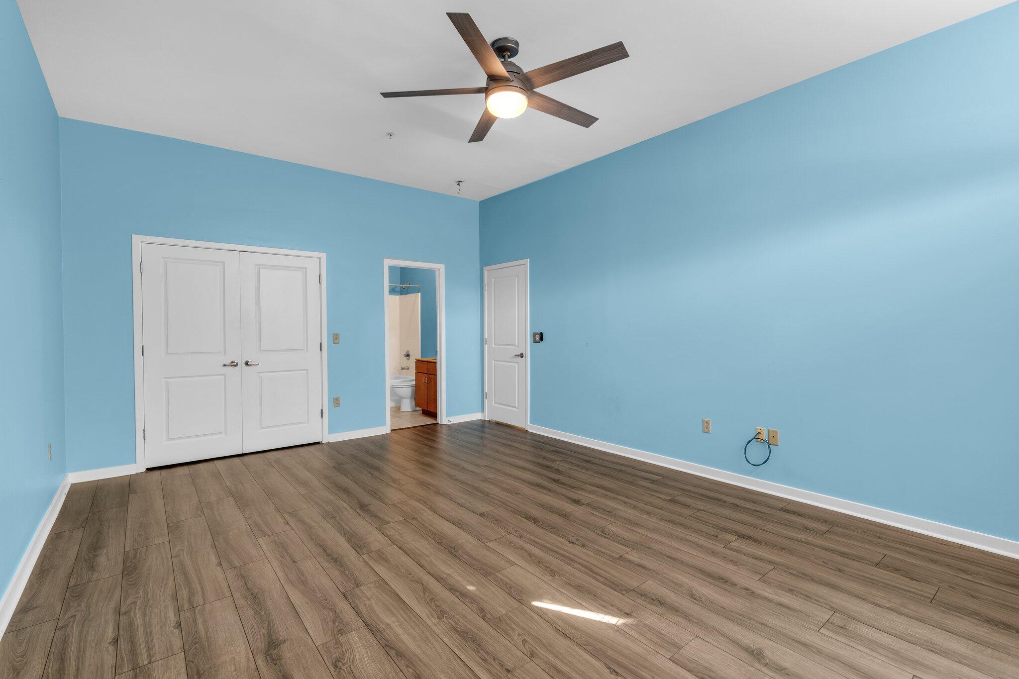 817 Flynn Street, 104