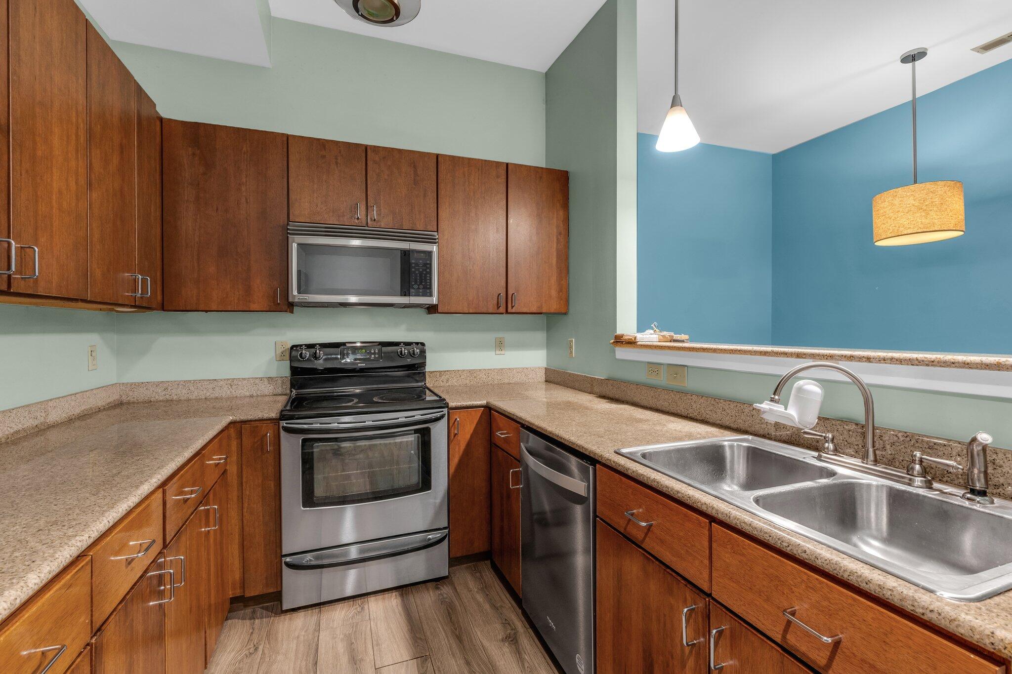 817 Flynn Street, 104