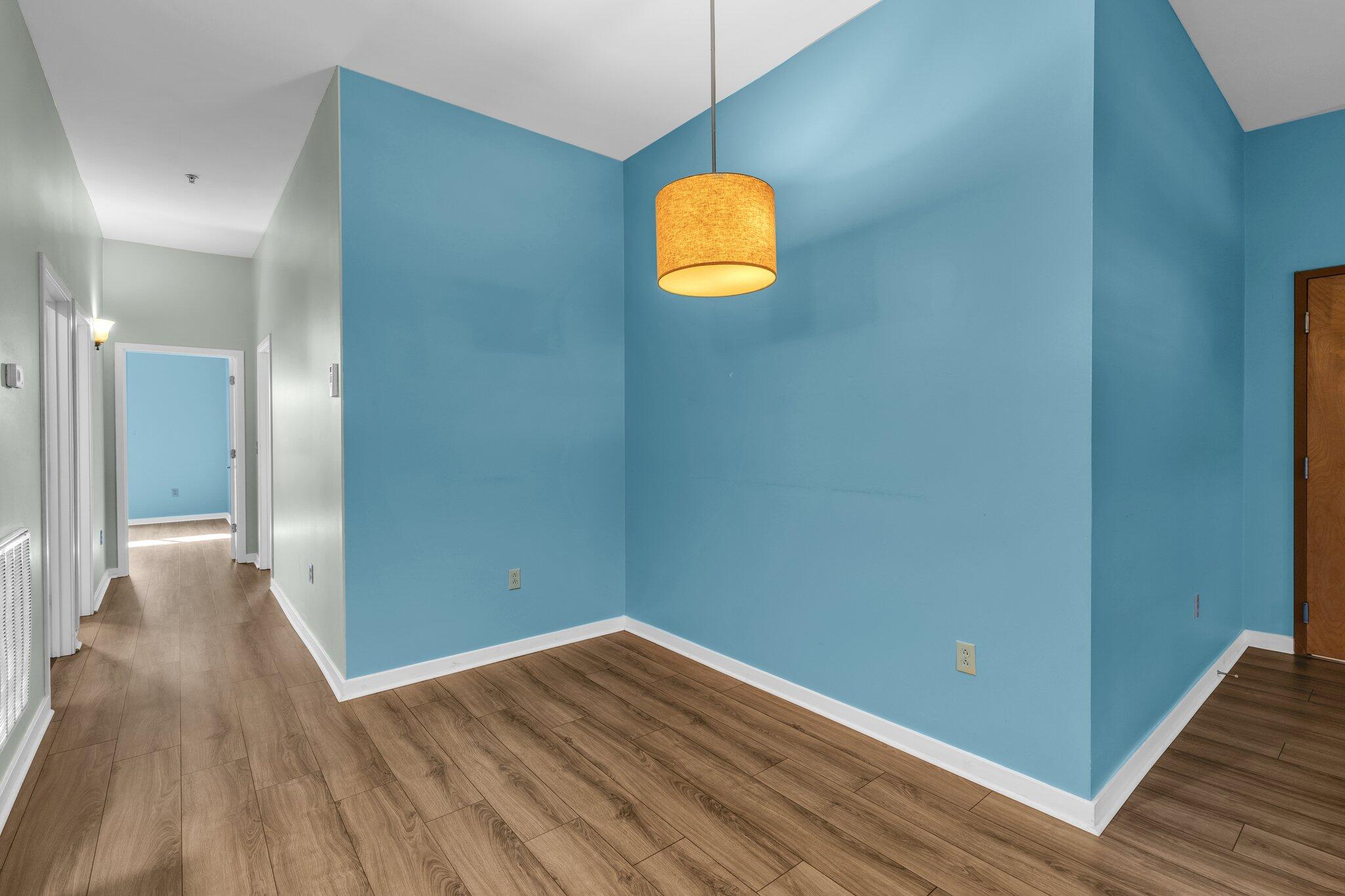 817 Flynn Street, 104