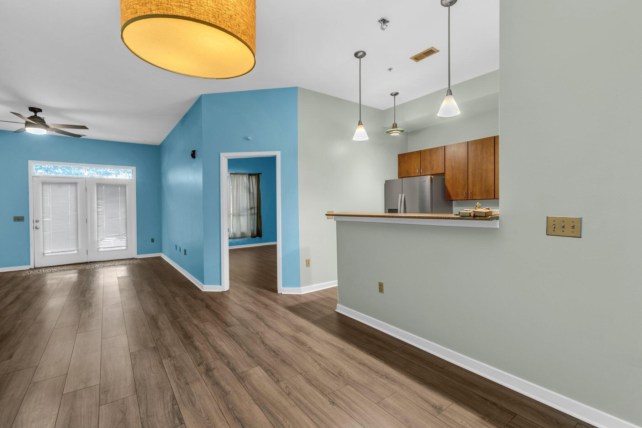 817 Flynn Street, 104