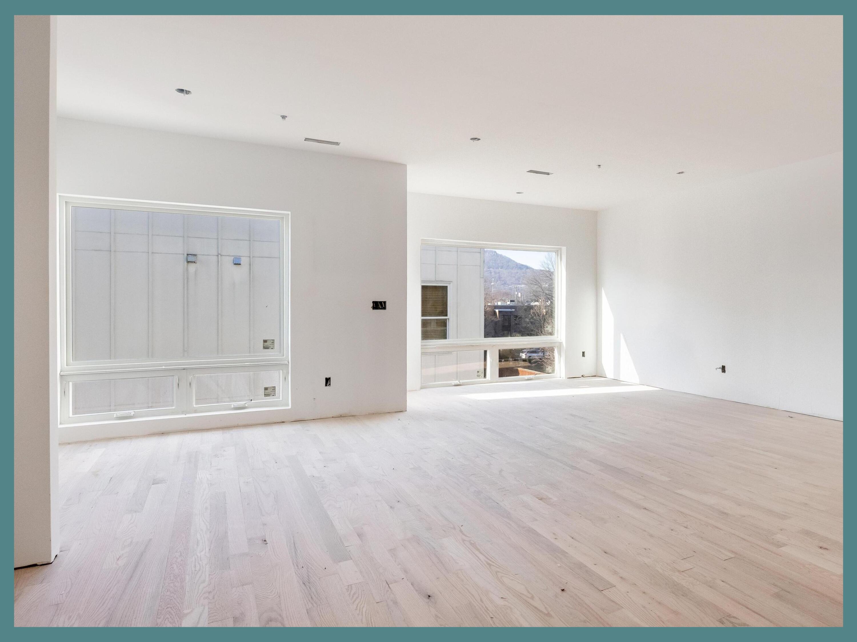 1603 Long Street, 306