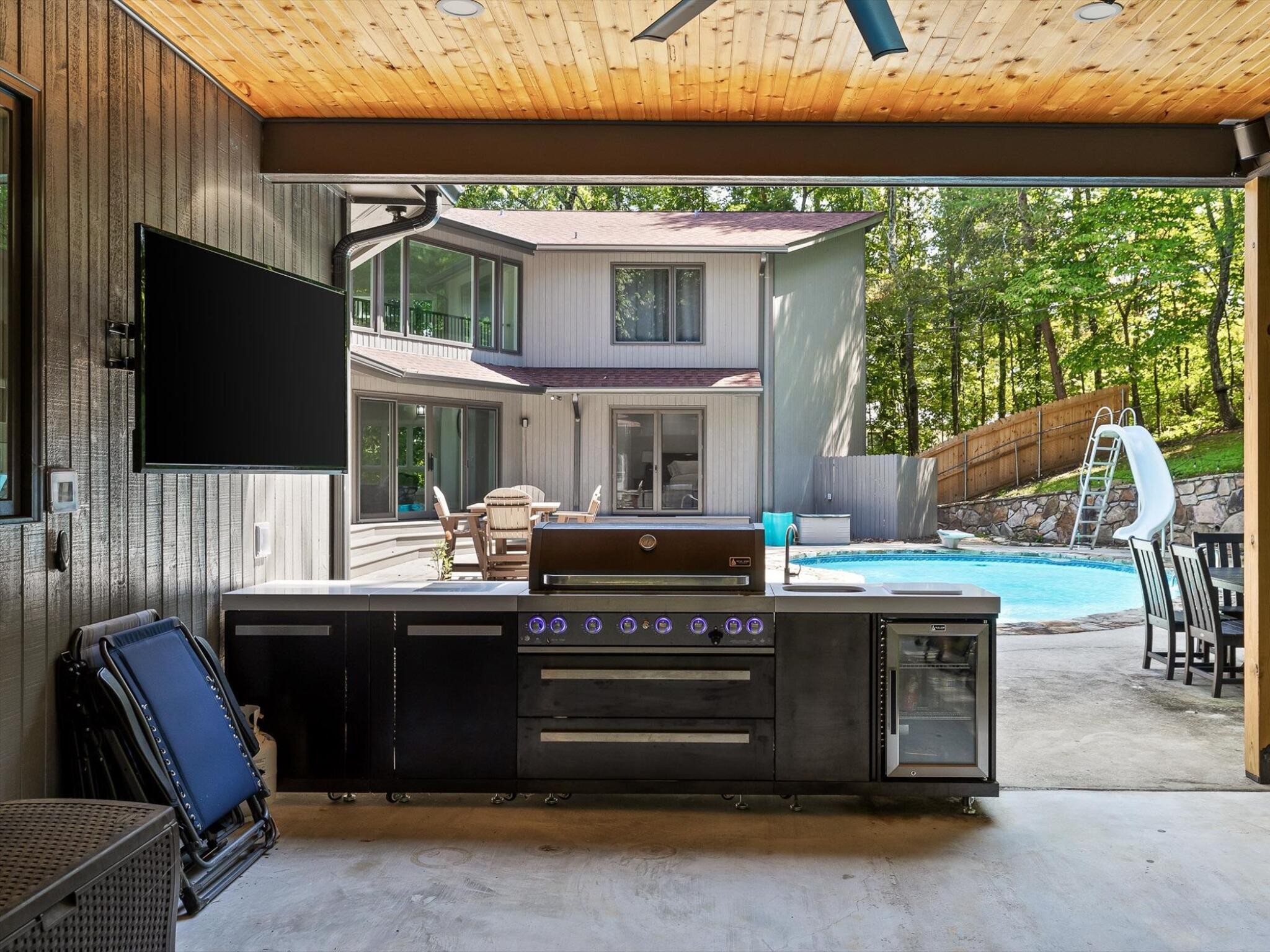 1108 W River Hills Drive