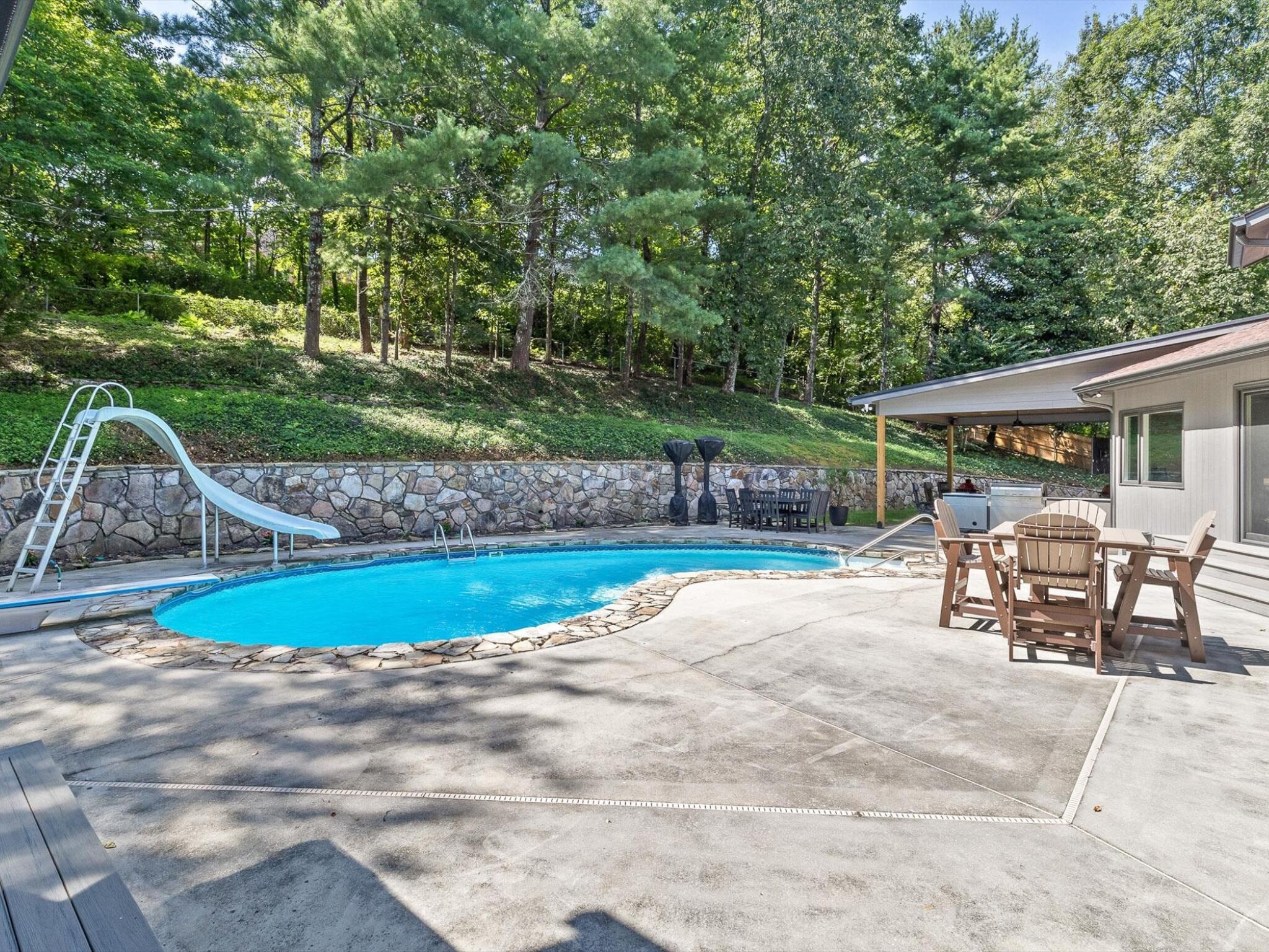 1108 W River Hills Drive