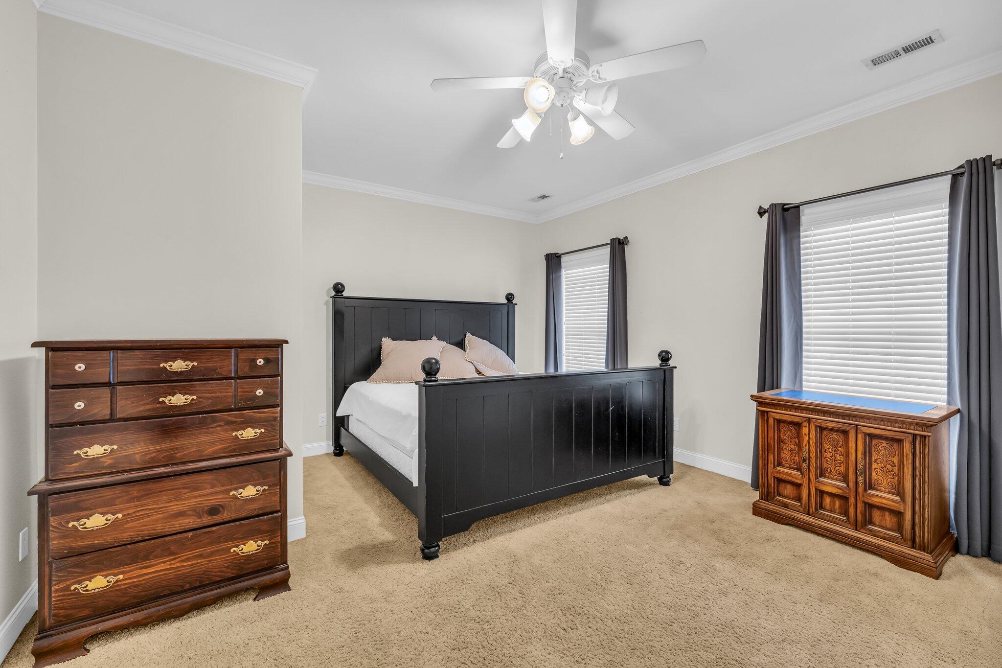 707 Renaissance Court