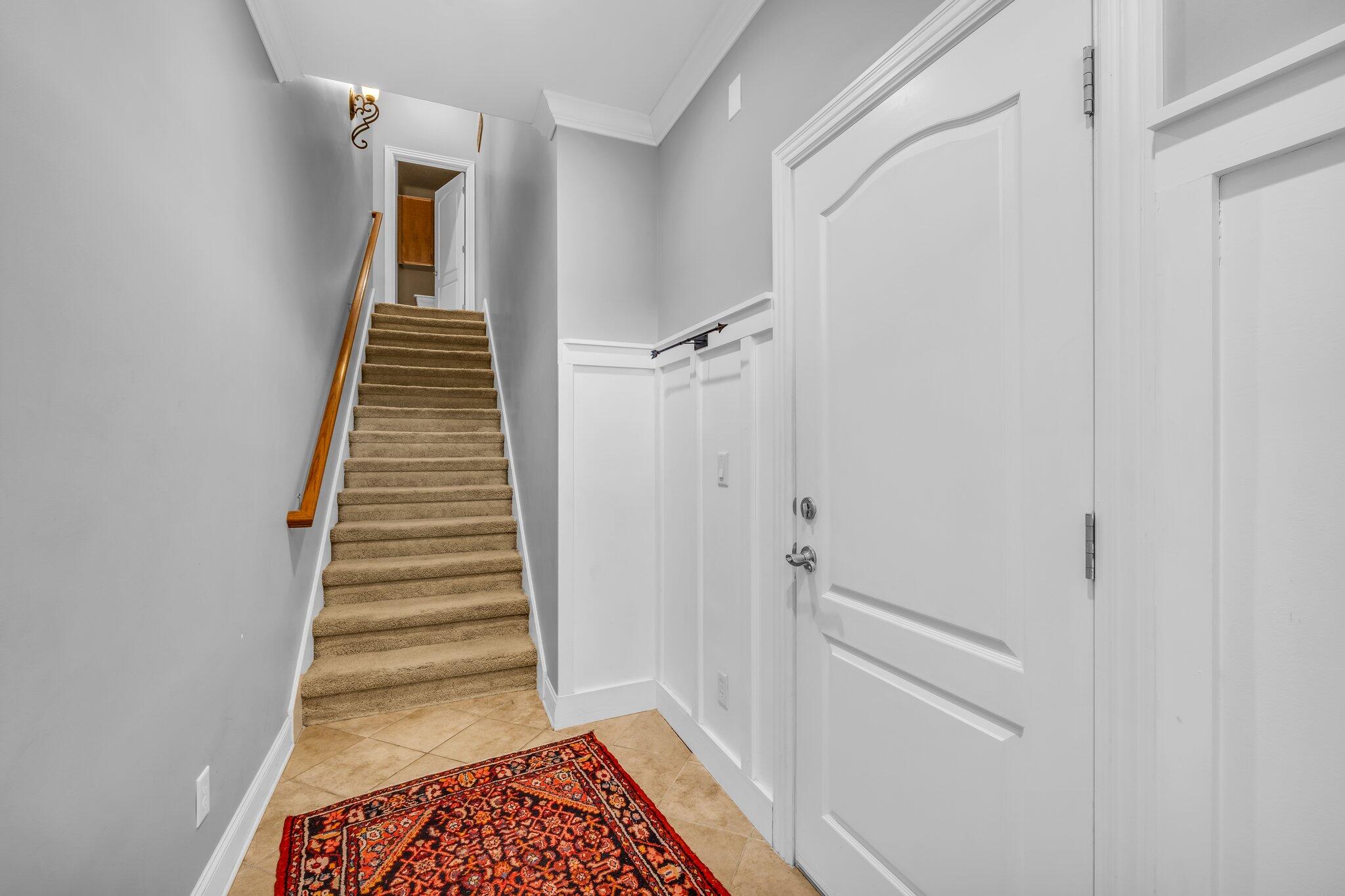 707 Renaissance Court