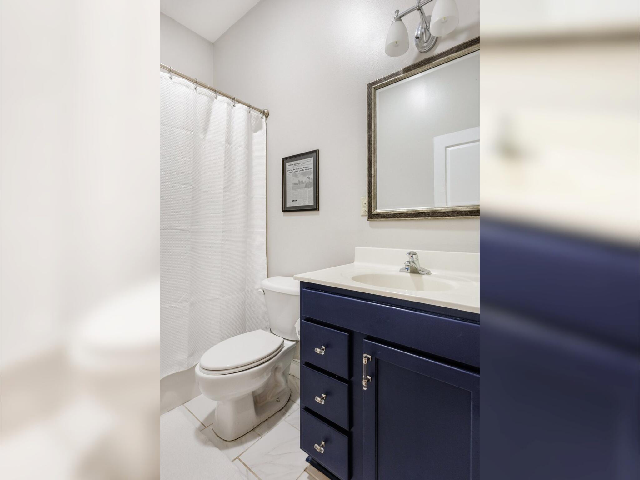 1609 Long Street, 103
