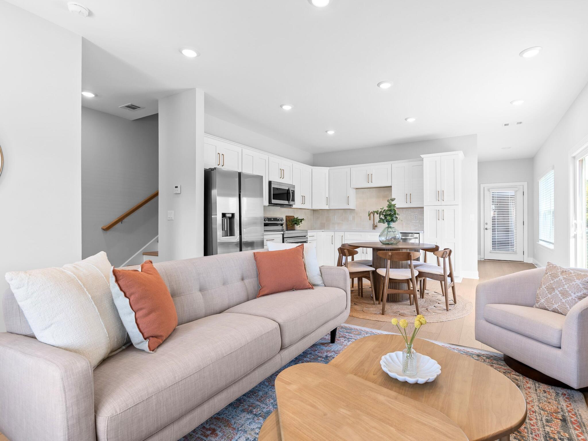 8106 Pembridge Court, #13
