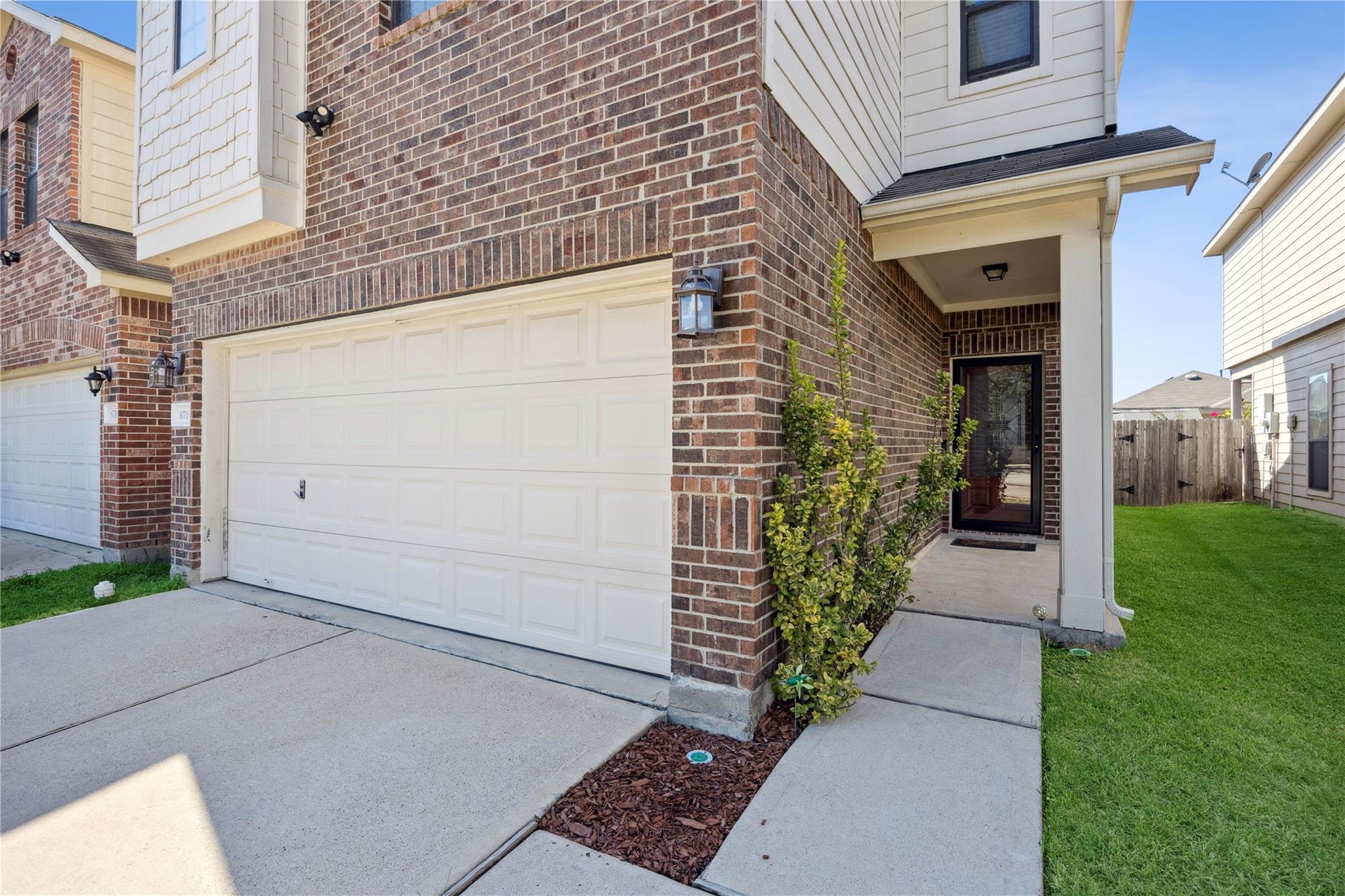 6719 Sharpstone Creek Lane