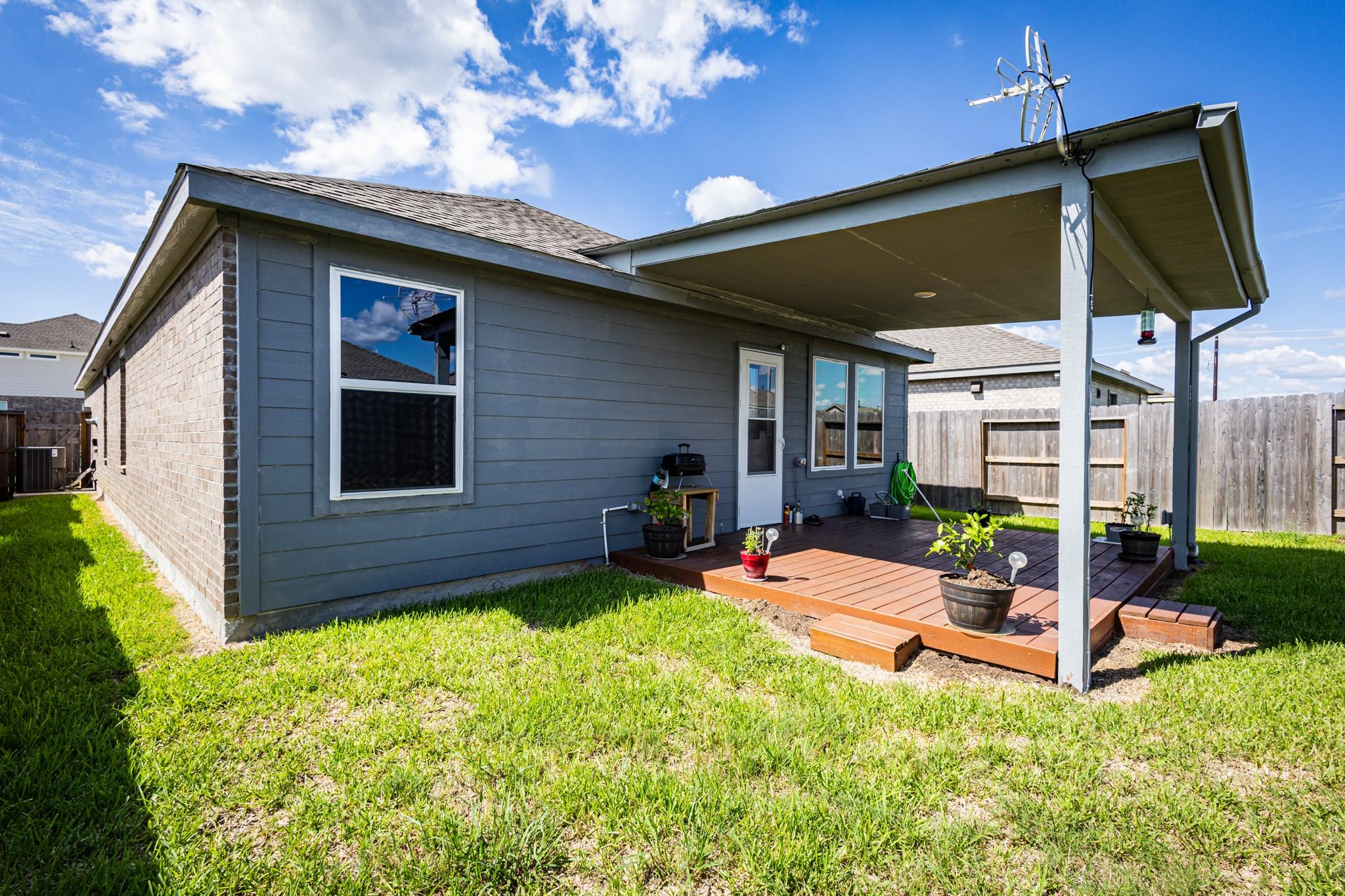 5806 Standpiper Loop