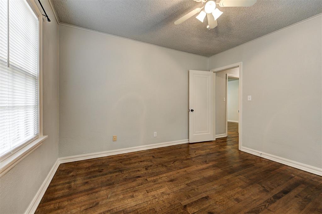 1124 Woodlawn Place
