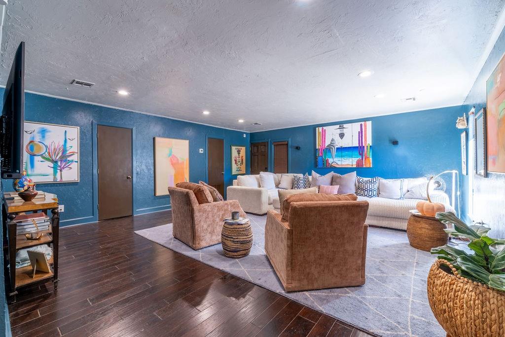 3401 Twelve Oaks Road