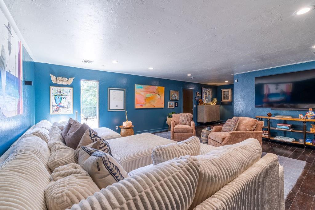 3401 Twelve Oaks Road