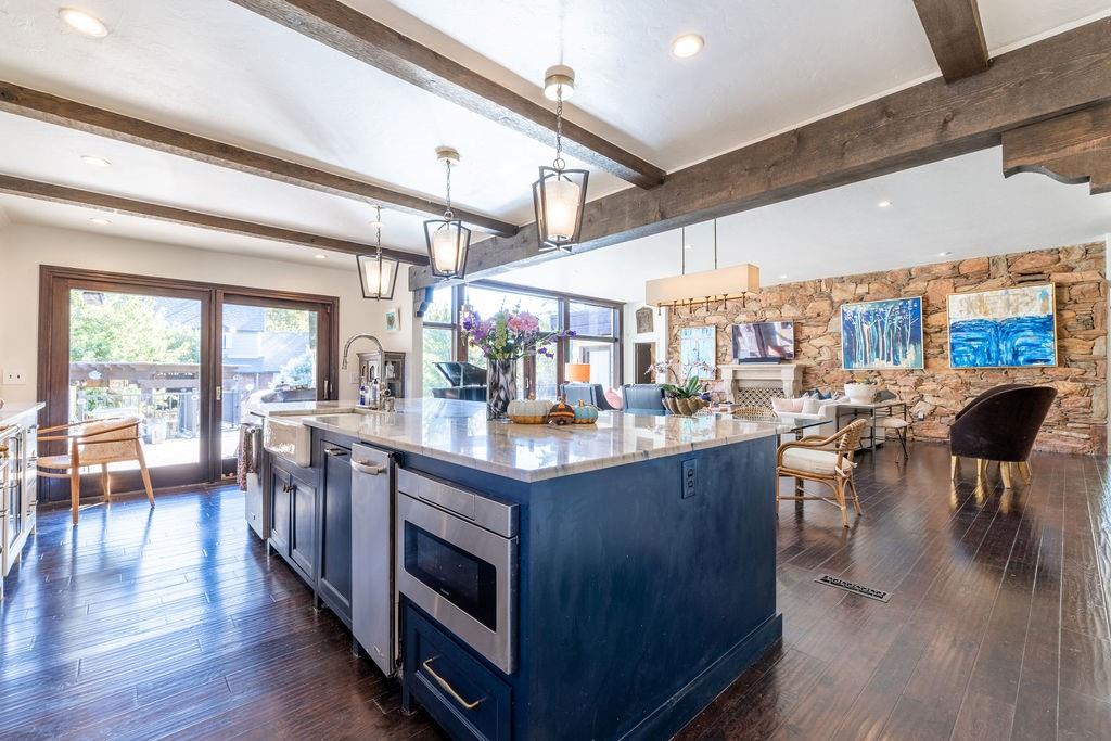 3401 Twelve Oaks Road