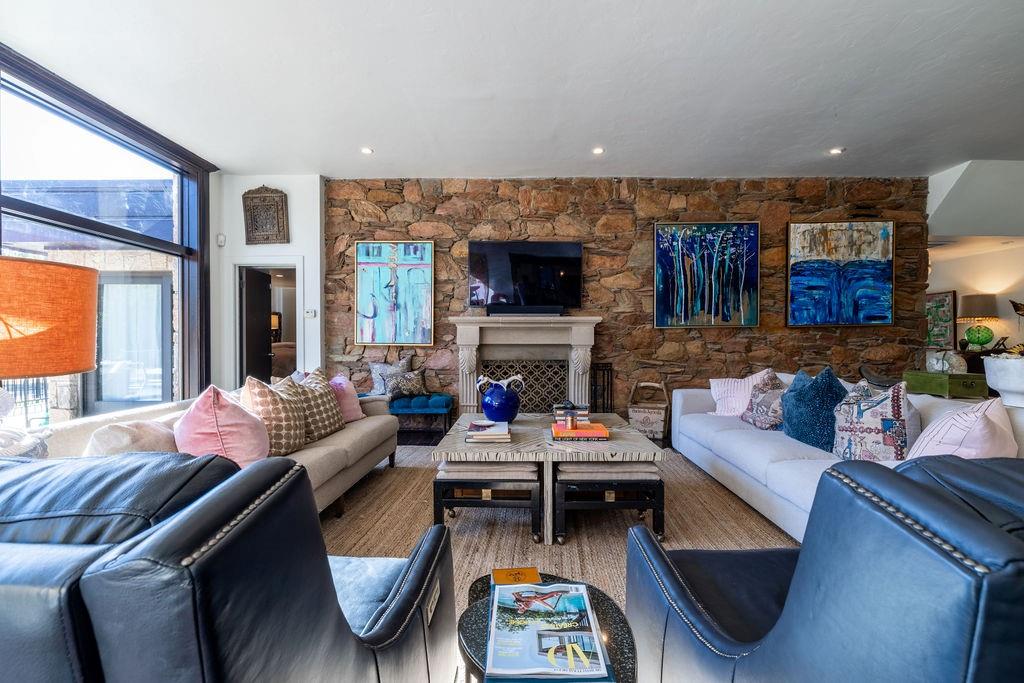 3401 Twelve Oaks Road