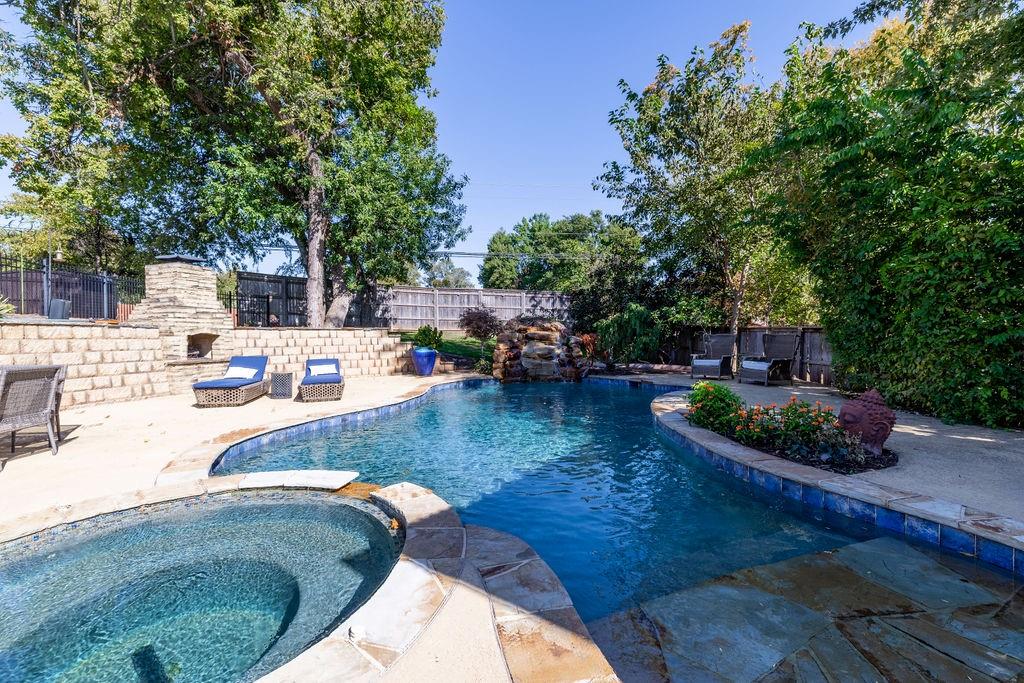 3401 Twelve Oaks Road