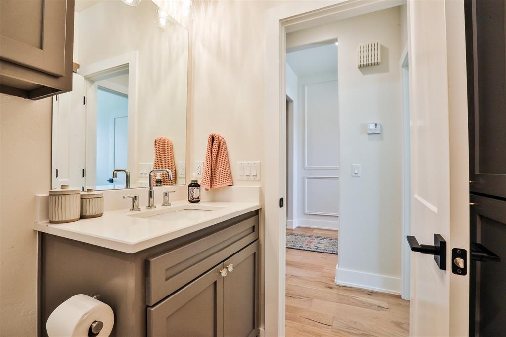 109 Pont Neuf Court