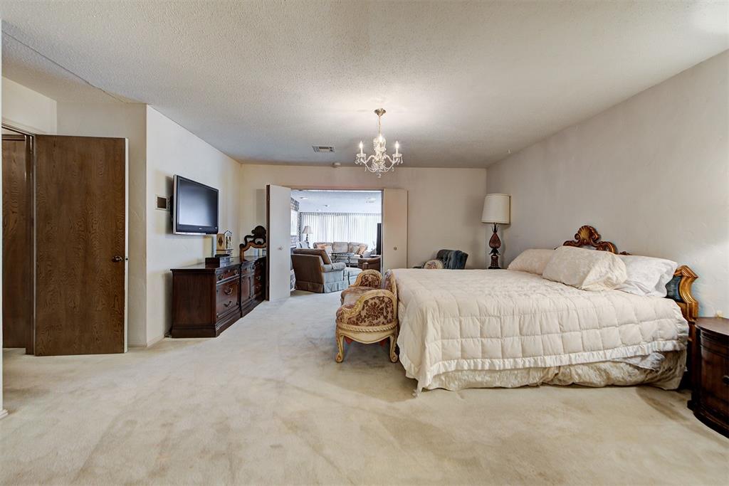 3001 Middlesex Drive