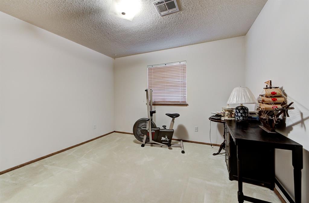3001 Middlesex Drive