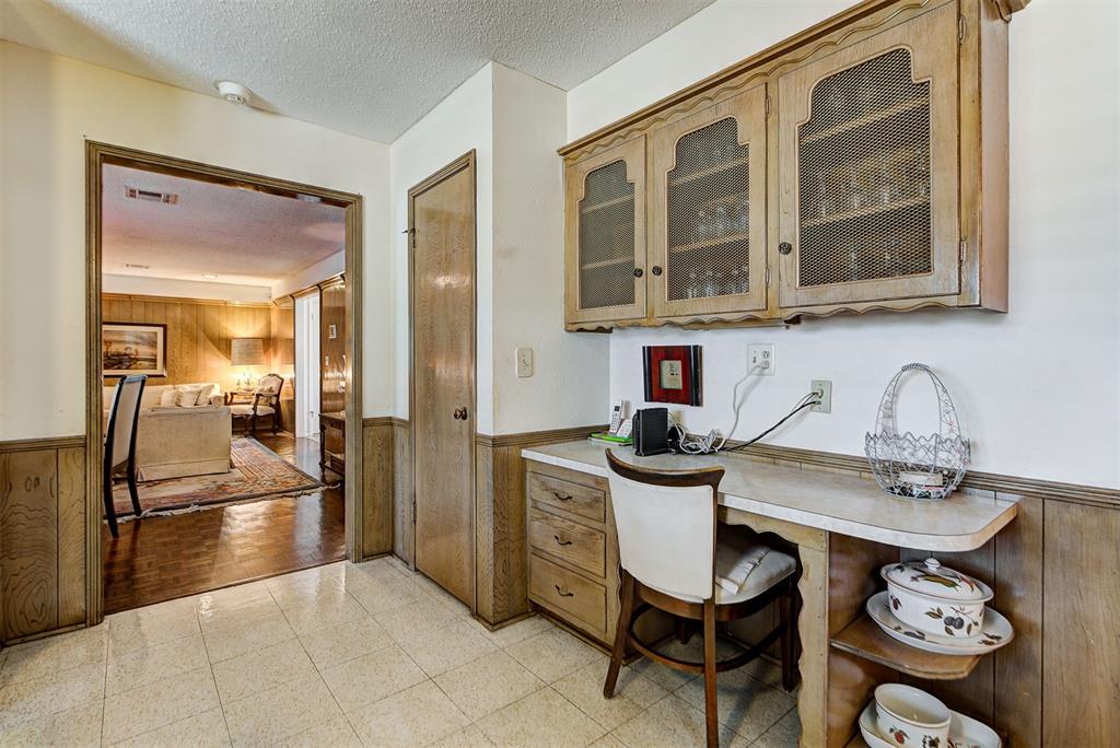 3001 Middlesex Drive