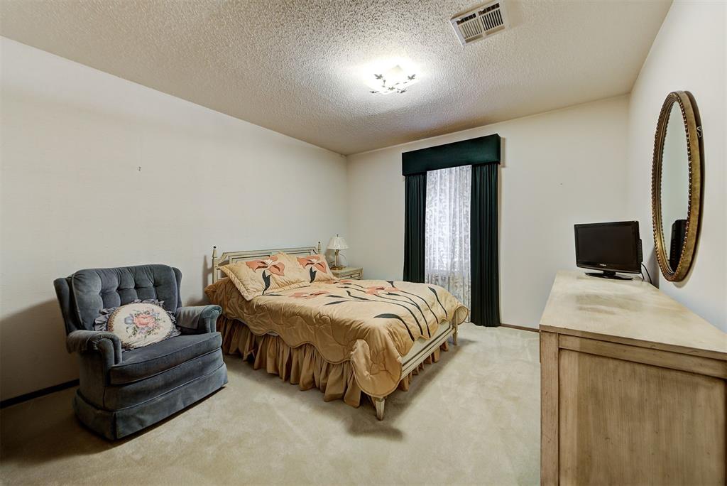 3001 Middlesex Drive
