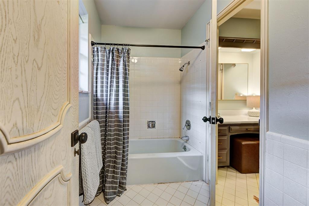 12121 Thorn Ridge Road