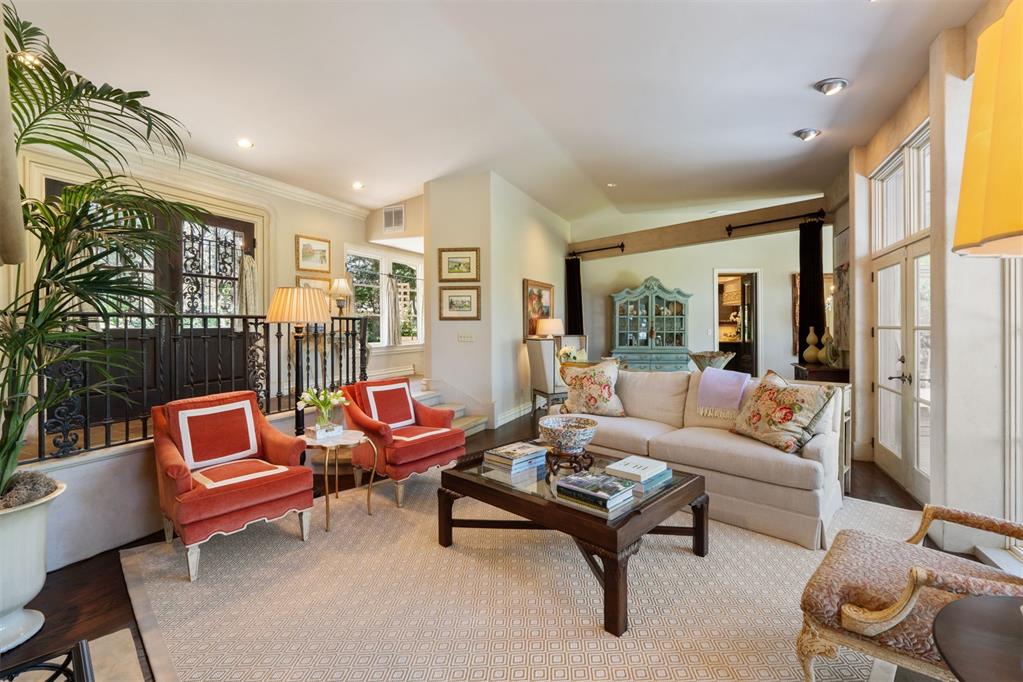 3321 Robin Ridge Road