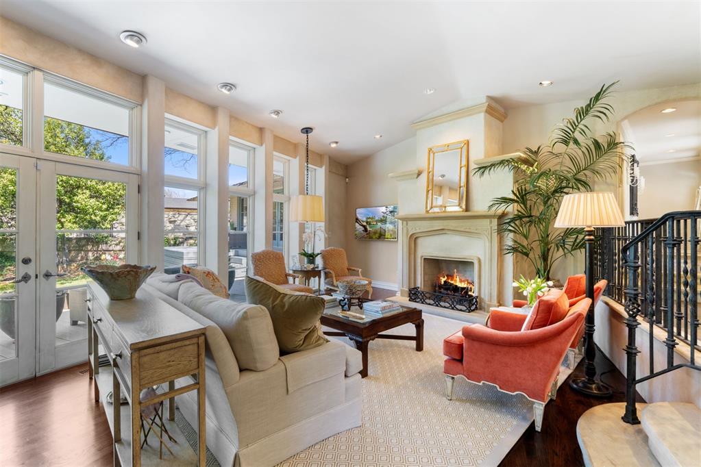3321 Robin Ridge Road