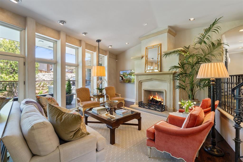 3321 Robin Ridge Road