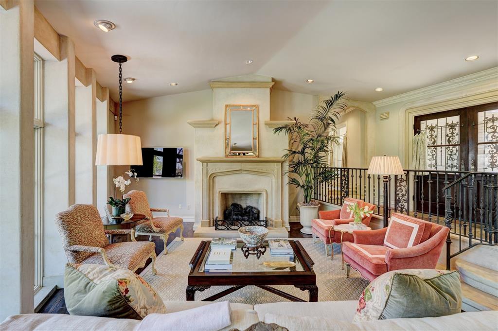 3321 Robin Ridge Road